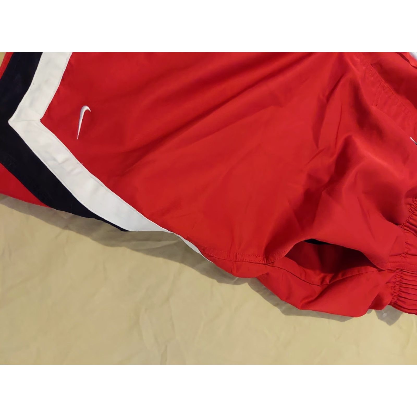 Nike Nike 2XL Red Shorts Trunks Athletic Gym Workout User: Nike 2XL Red Shorts Trunks Athletic Gym Workout Size US 39 - 3 Thumbnail
