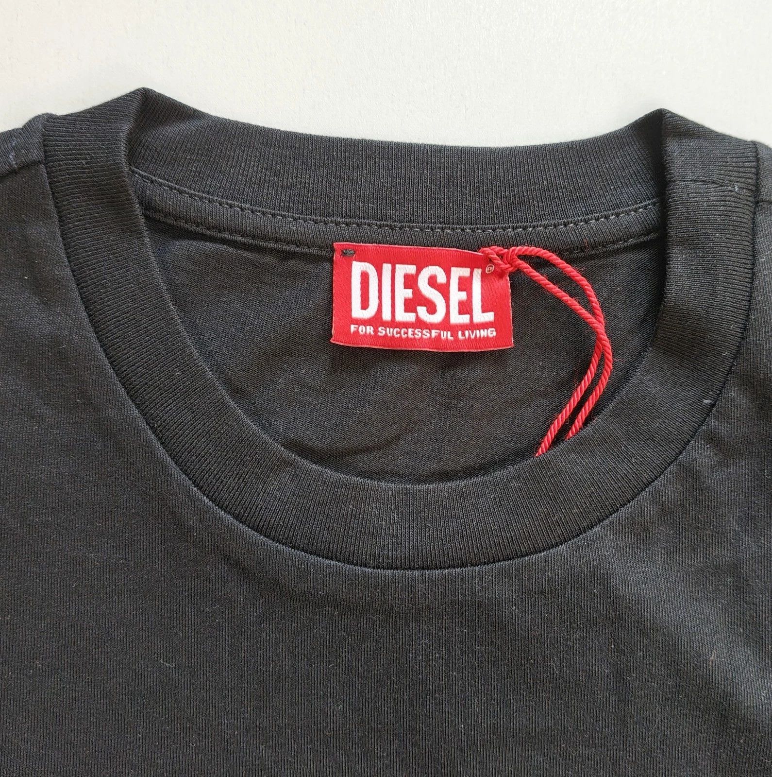 Diesel DIESEL Black Tshirt with Hardwear Denim Division print T4159 Size US M / EU 48-50 / 2 - 4 Thumbnail