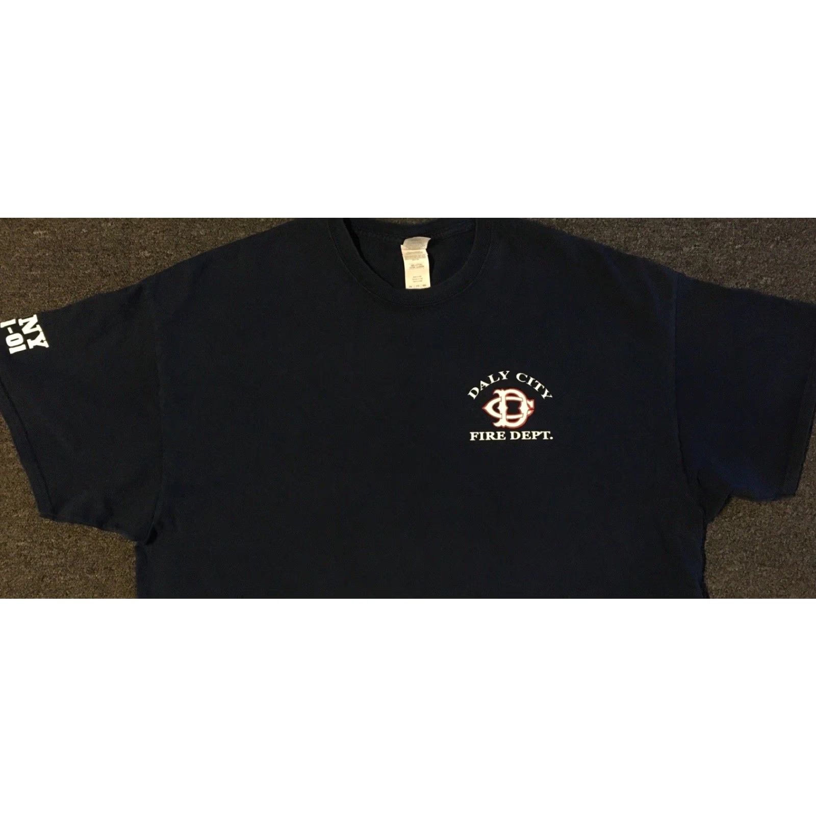 Vintage Vtg Daly City Fire Dept Faded Shirt XXL Police SF Fighter Cop Biker Grunge 90s Shirt Mens Blue 2XL Fire Fighter USA California 80s 90s Vintage T-Shirt Size US XXL / EU 58 / 5 - 7 Thumbnail