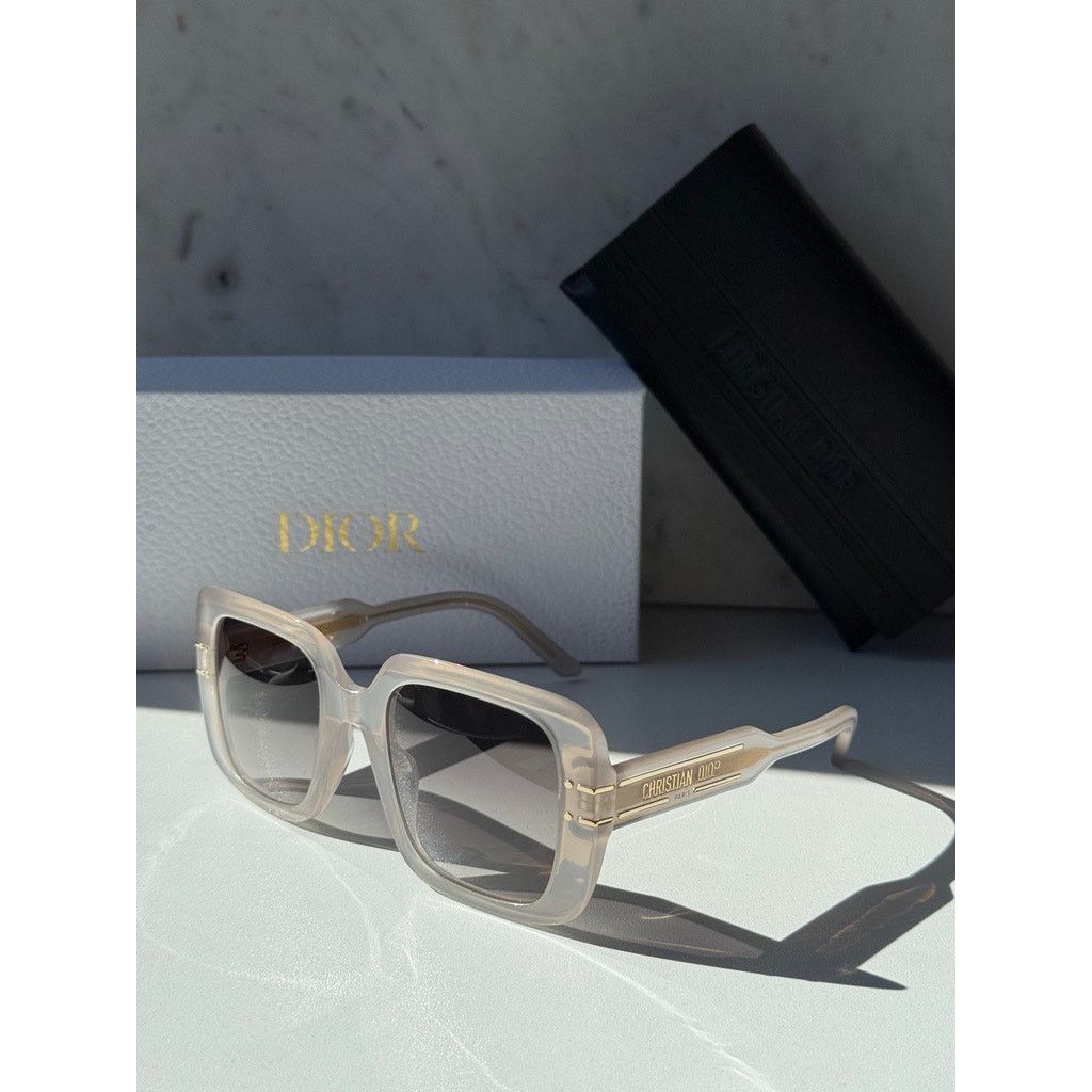 Dior NEW Dior Signature S11F Square Sunglasses in Milky White Size ONE SIZE - 2 Thumbnail
