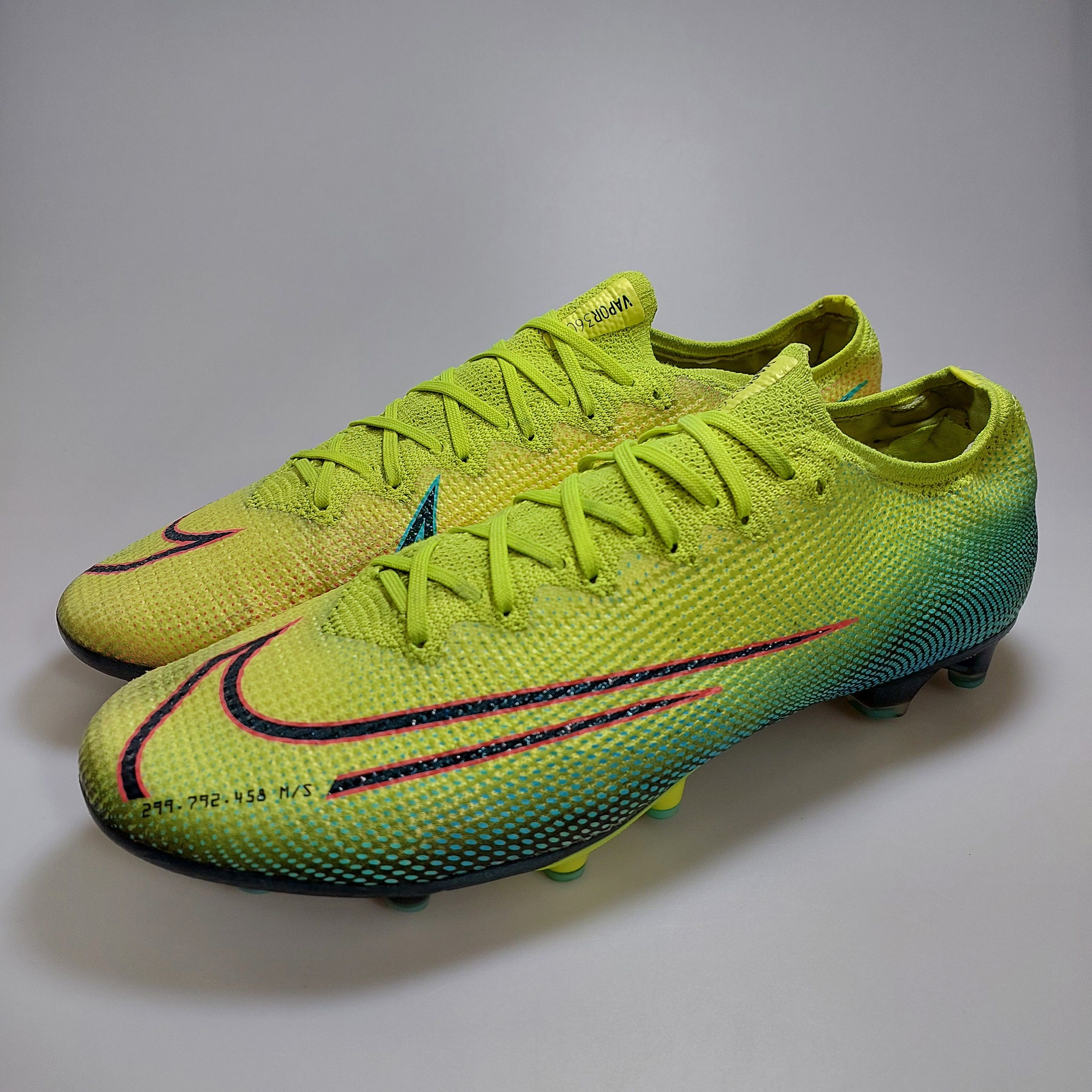 Nike Mercurial Vapor 13 Elite AG-PRO CR7 US12.5 UK11.5 30.5CM Size US 12.5 / EU 45-46 - 1 Thumbnail