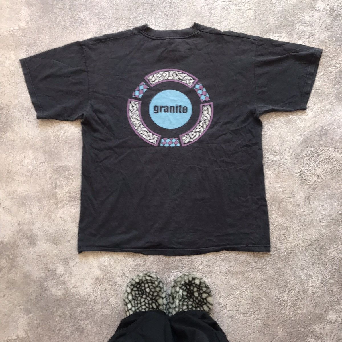 Vintage Vintage Oysterband Graphic Tee Sun Faded Grunge Streetwear X Size US XL / EU 56 / 4 - 7 Thumbnail