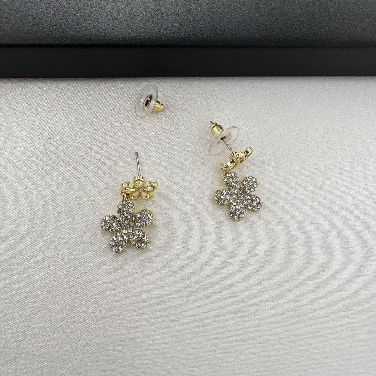 Other CZ Flower Dangle Drop Earrings for Women Size ONE SIZE - 4 Thumbnail