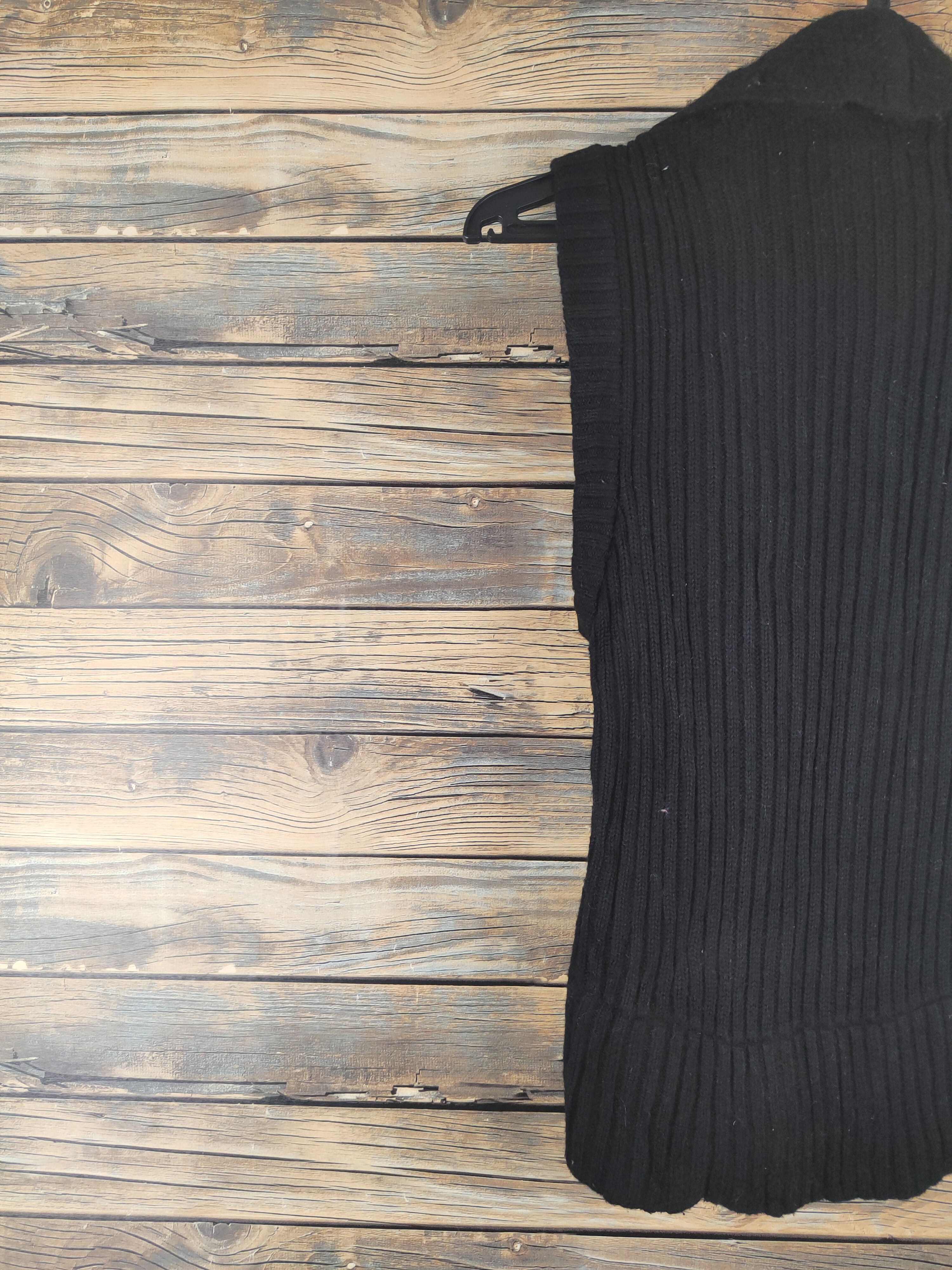 Aran Isles Knitwear × Banana Republic × Vintage Banana Republic Black Knitwear Biker Vests Size XS / US 0-2 / IT 36-38 - 8 Thumbnail