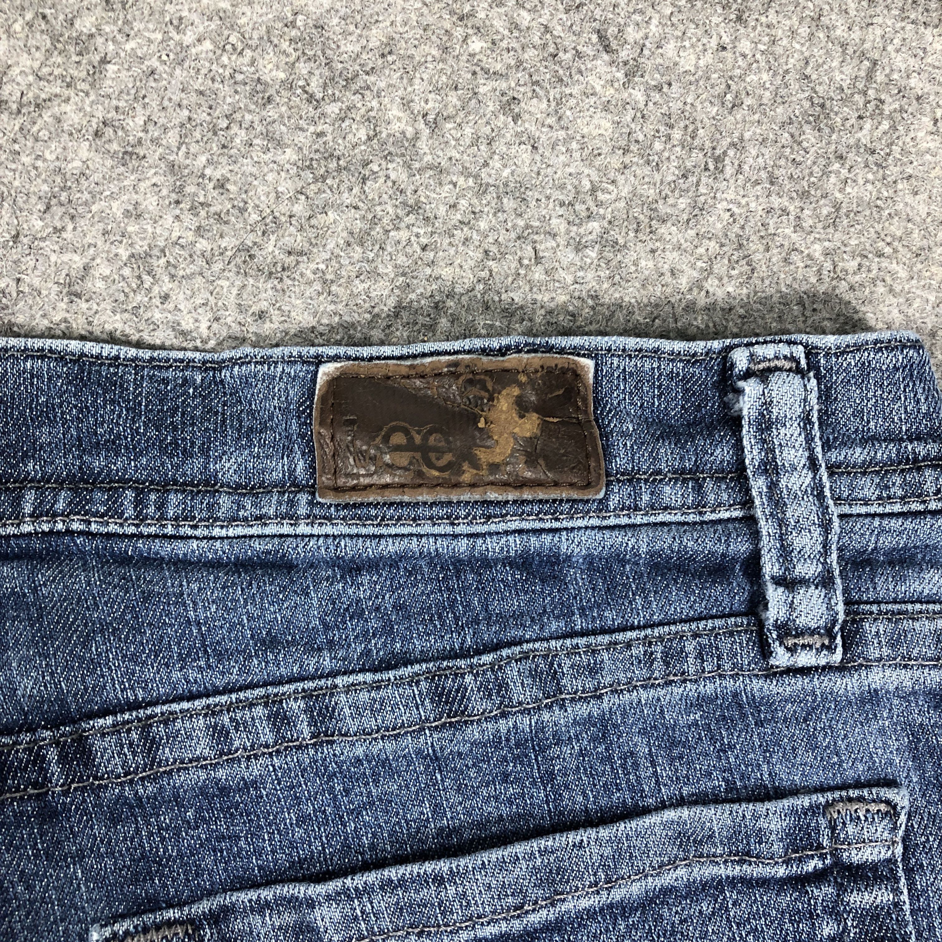 Lee × Vintage Womens Vintage Lee Jeans Classic Fit Straight Leg L1096W Size 32" / US 10 / IT 46 - 8 Thumbnail