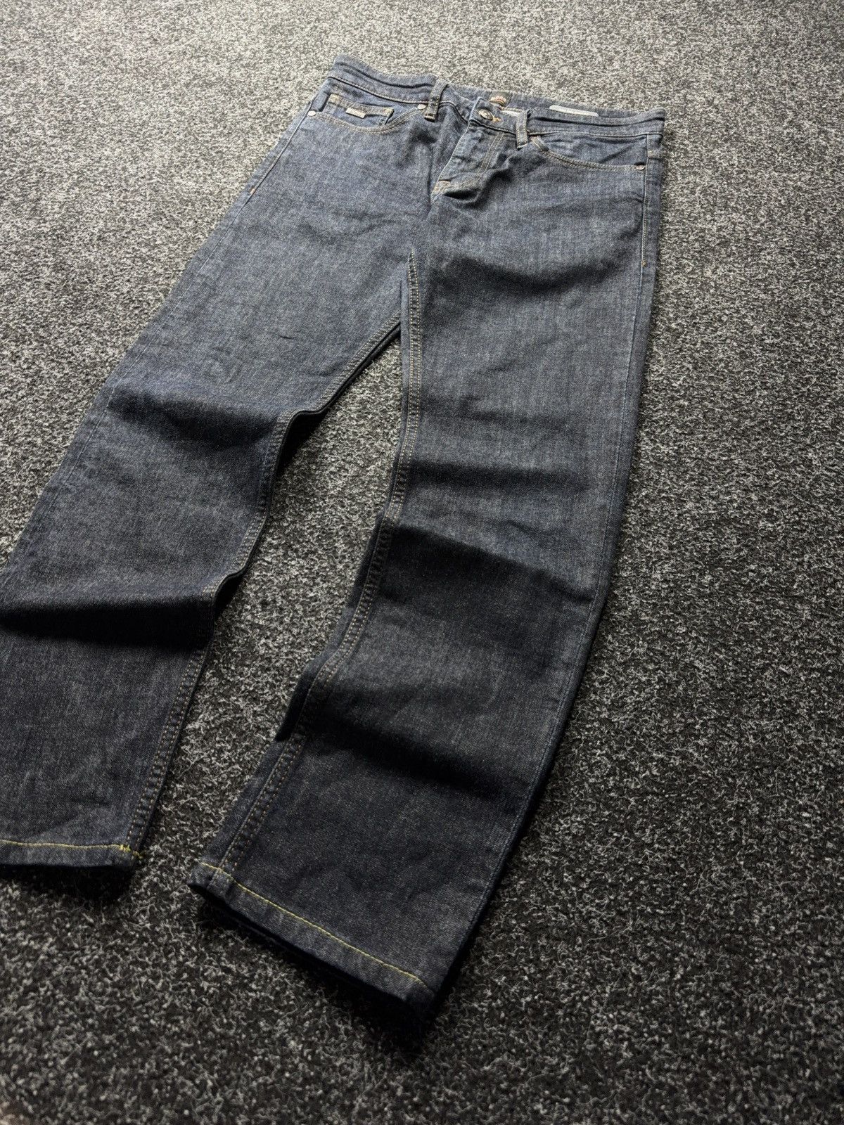 Hugo Boss Luxury 00s Hugo Boss 020 Delaware Slim Fit Dark Blue Jeans Size US 31 - 3 Thumbnail