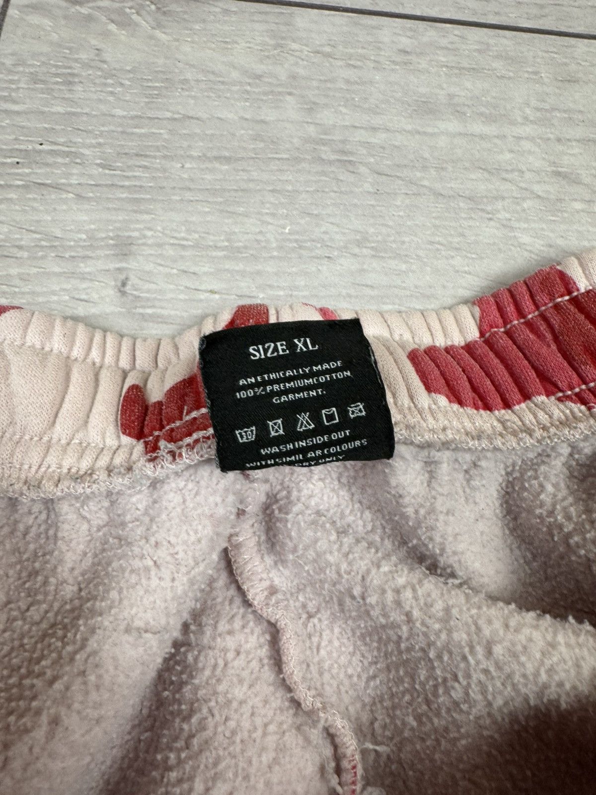 Named Collective Named Collective Camo Sweatpants Joggers Y2K XL size Size US 36 / EU 52 - 10 Thumbnail