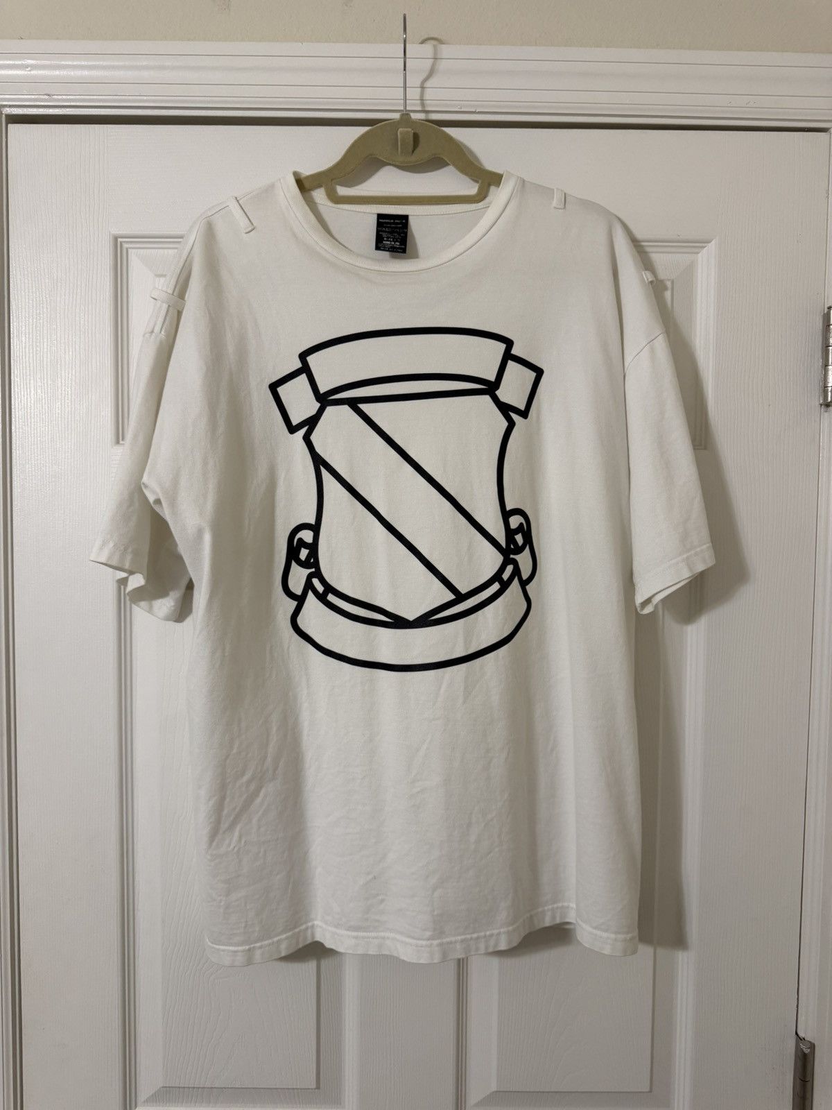 Number (N)ine Number nine shield tee Size US L / EU 52-54 / 3 - 1 Thumbnail