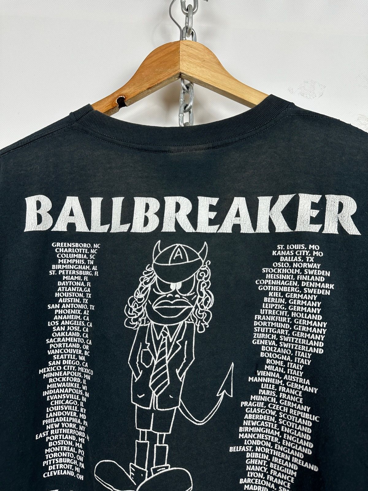 Band Tees 1996 Vintage AC/DC Ballbreaker Brockum World Tour T-Shirt Size US L / EU 52-54 / 3 - 6 Thumbnail