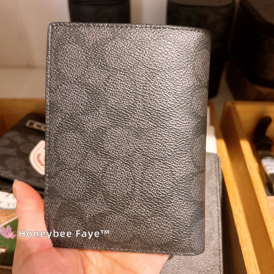 Coach Passport Card Case In Signature Canvas With Patches CY902 Size ONE SIZE - 3 Thumbnail