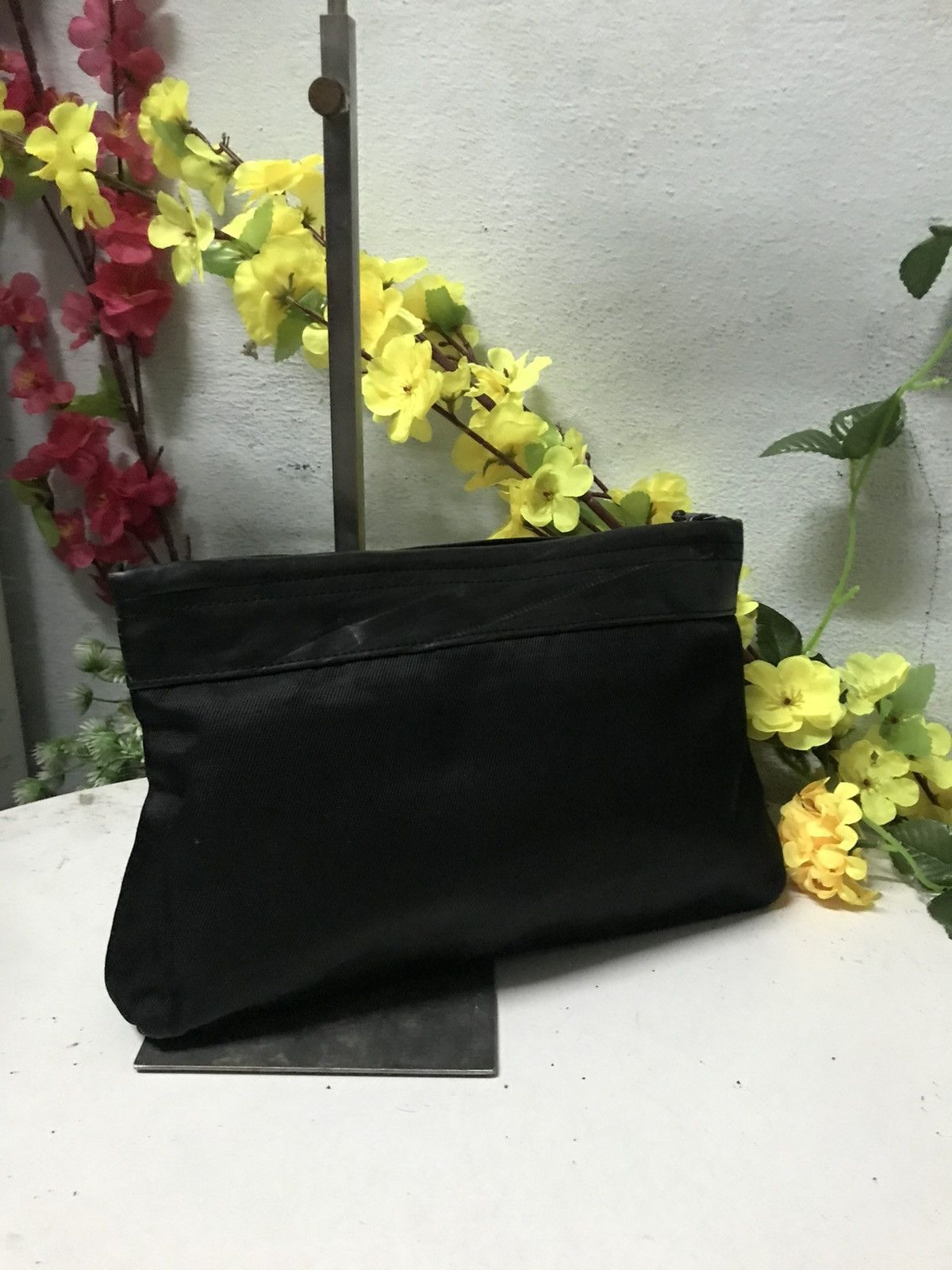 Issey Miyake ISSEG MIYAKE BAG POUCH Size ONE SIZE - 4 Thumbnail