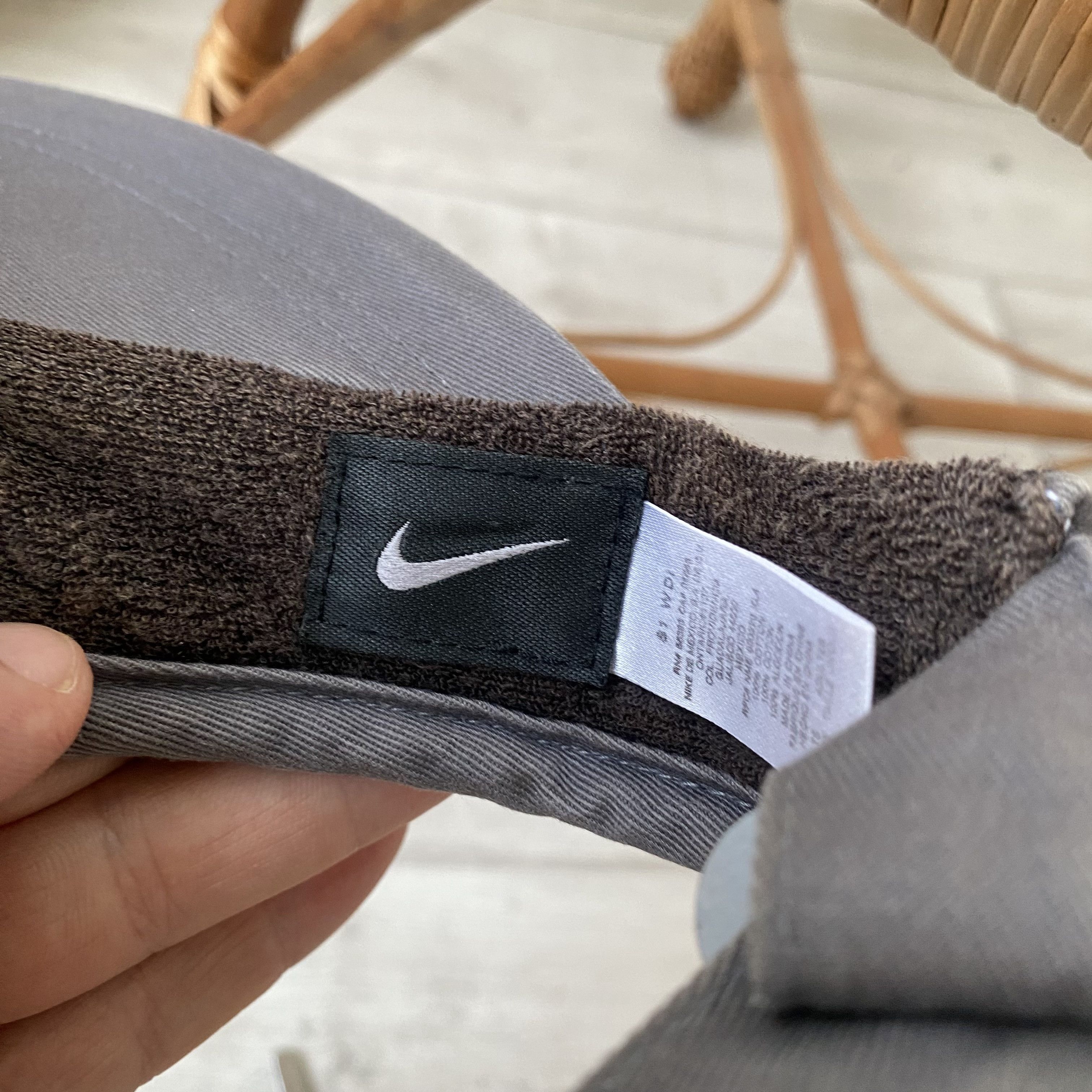 Nike Vintage Visor Nike Cap Tennis Golf Center Swoosh Logo Size ONE SIZE - 7 Thumbnail
