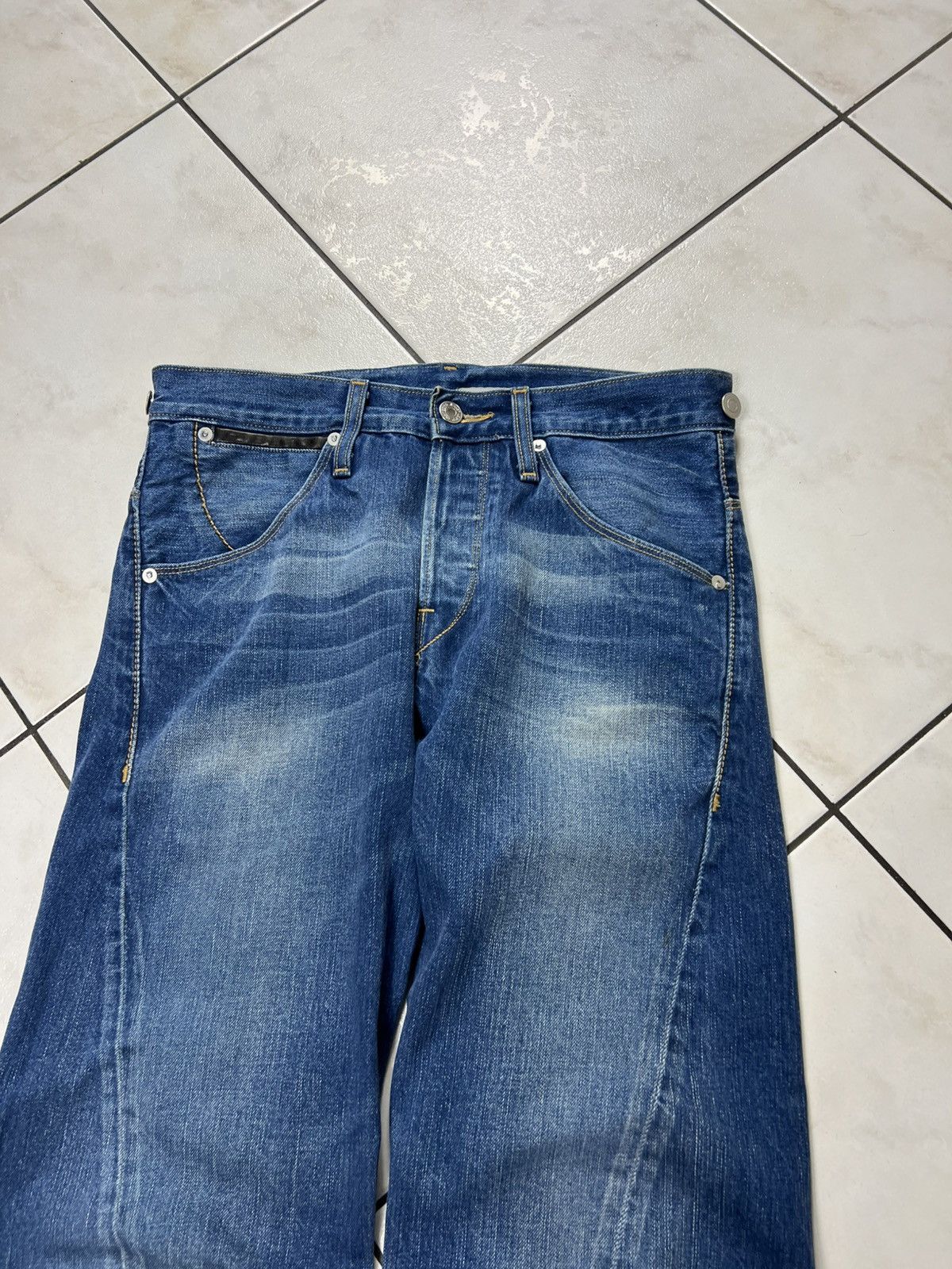 Levi's Vintage Levi’s engineered jeans asymmetrical y2k baggy pants Size US 28 / EU 44 - 3 Thumbnail