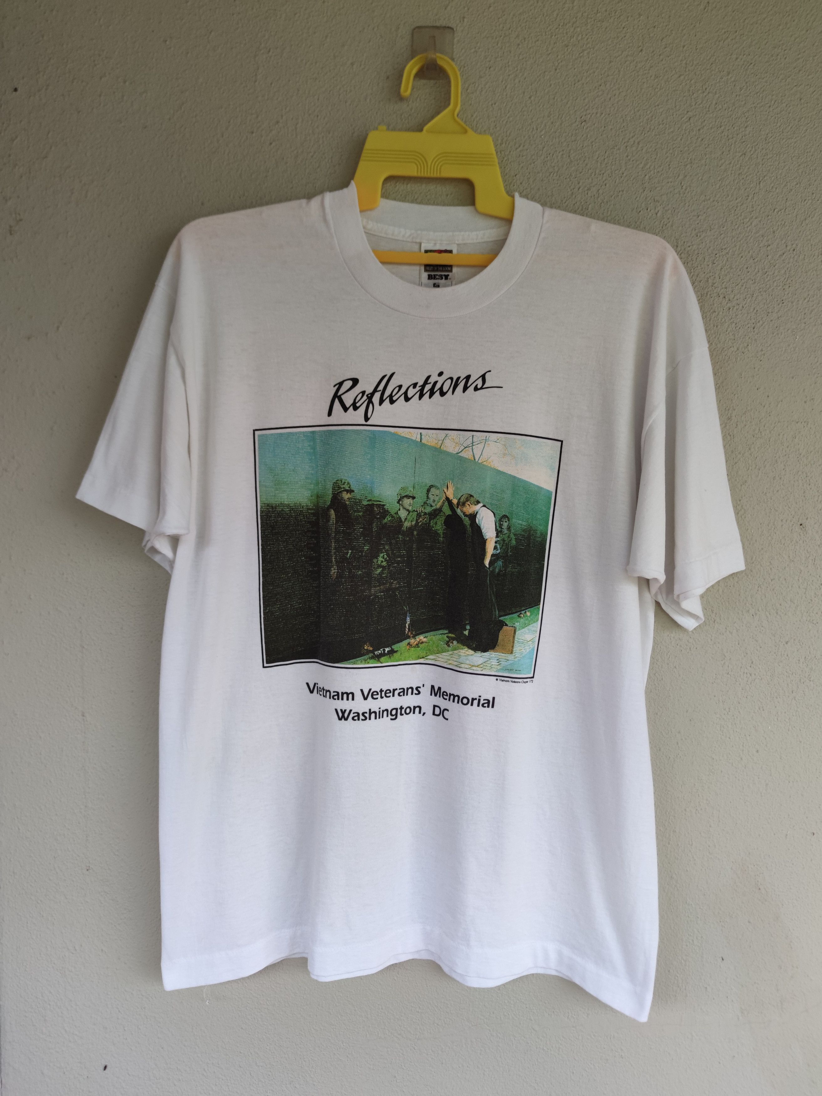 Vintage Vintage 90s Reflections Vietnam Veterans Chapter T Shirt Size US XL / EU 56 / 4 - 1 Thumbnail