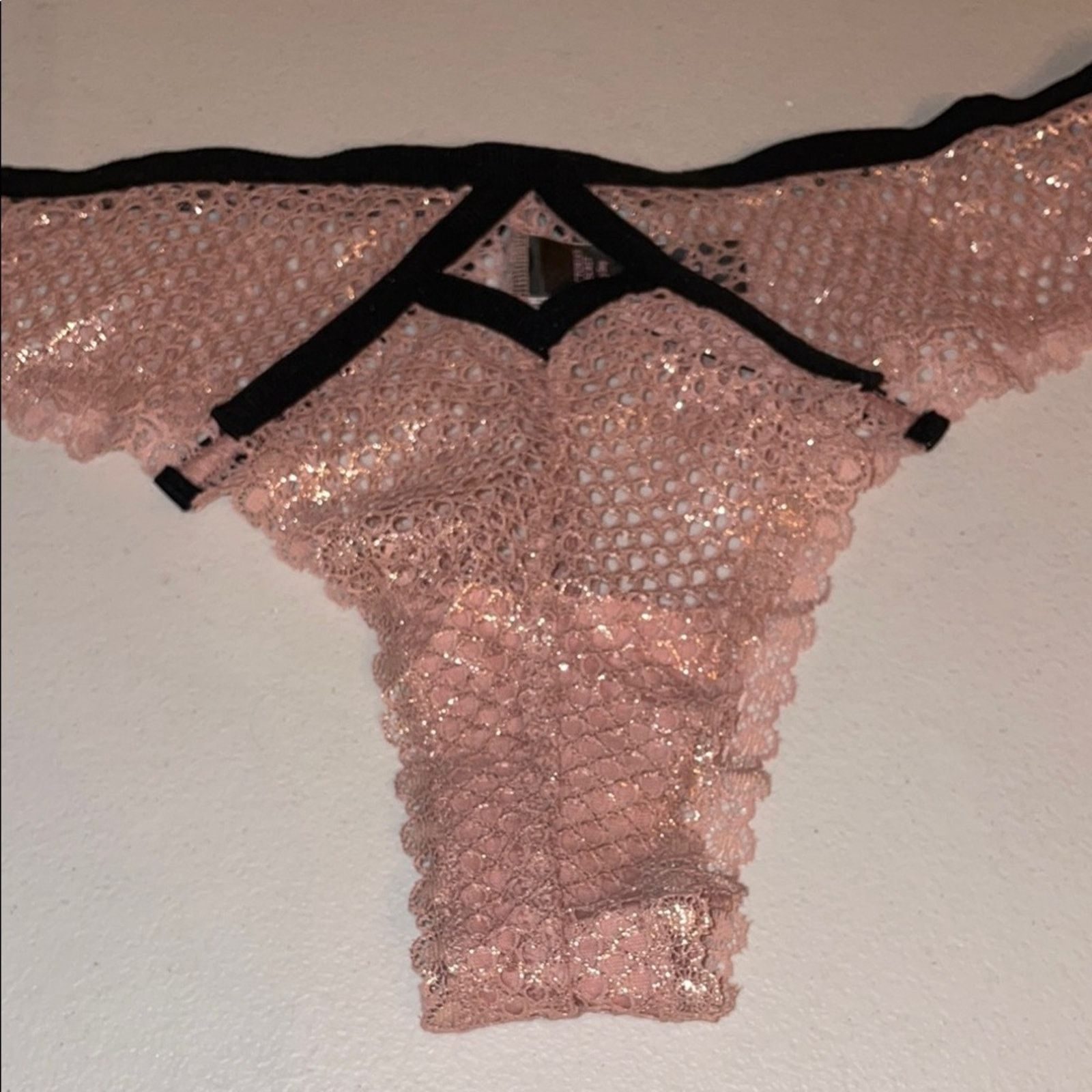 Victoria's Secret Victoria's Secret Thong VS Dusty Rose Shimmer VS VERY SEXY Size ONE SIZE - 6 Thumbnail