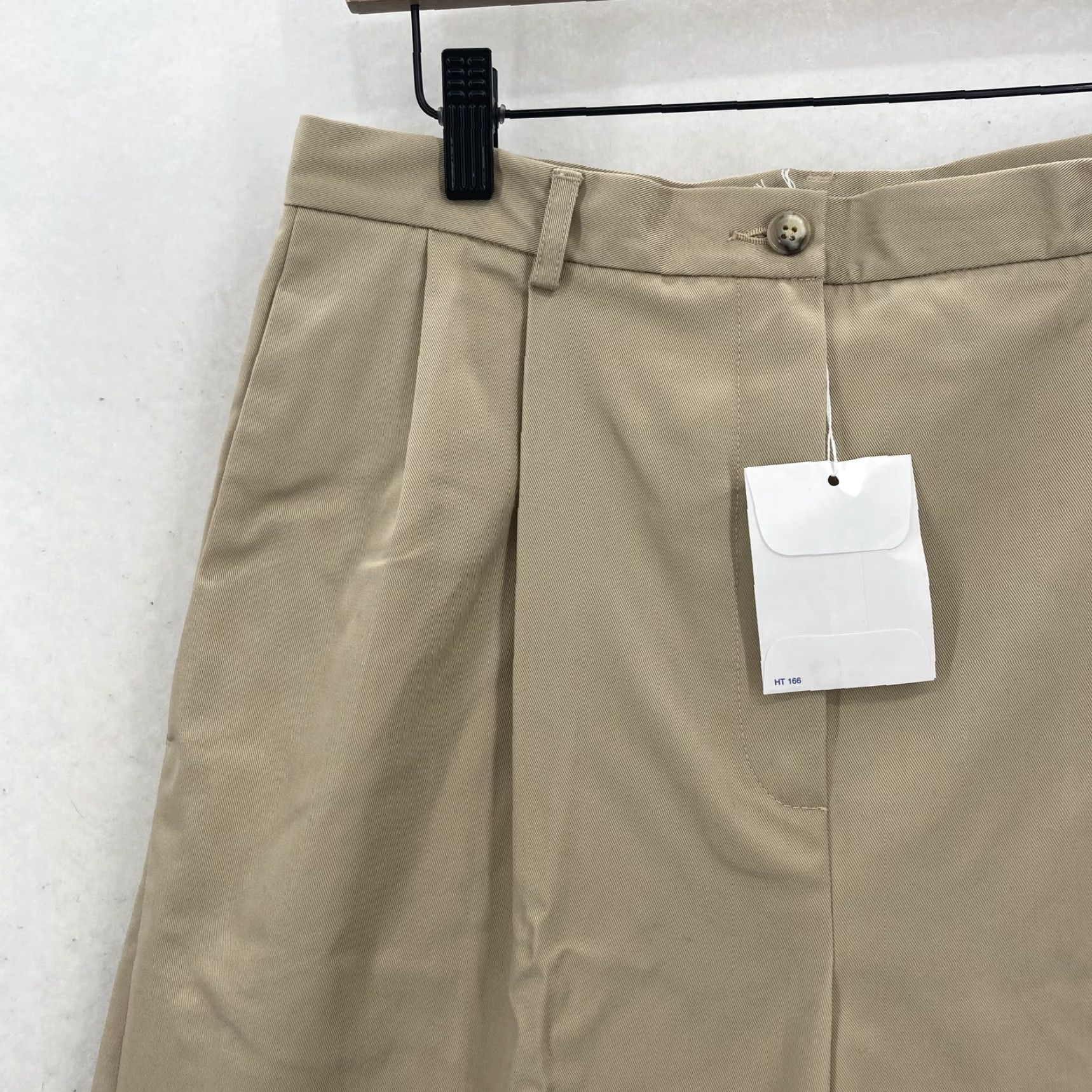 Lands' End Lands' End Pants Womens 10 Regular Khaki Beige Pleated Front Work Chino Classic Size 32" / US 10 / IT 46 - 3 Thumbnail