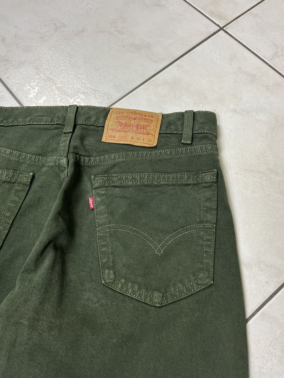 Levi's × Vintage Vintage Levi’s 555 relaxed fit baggy denim jeans y2k pants Size US 36 / EU 52 - 17 Thumbnail