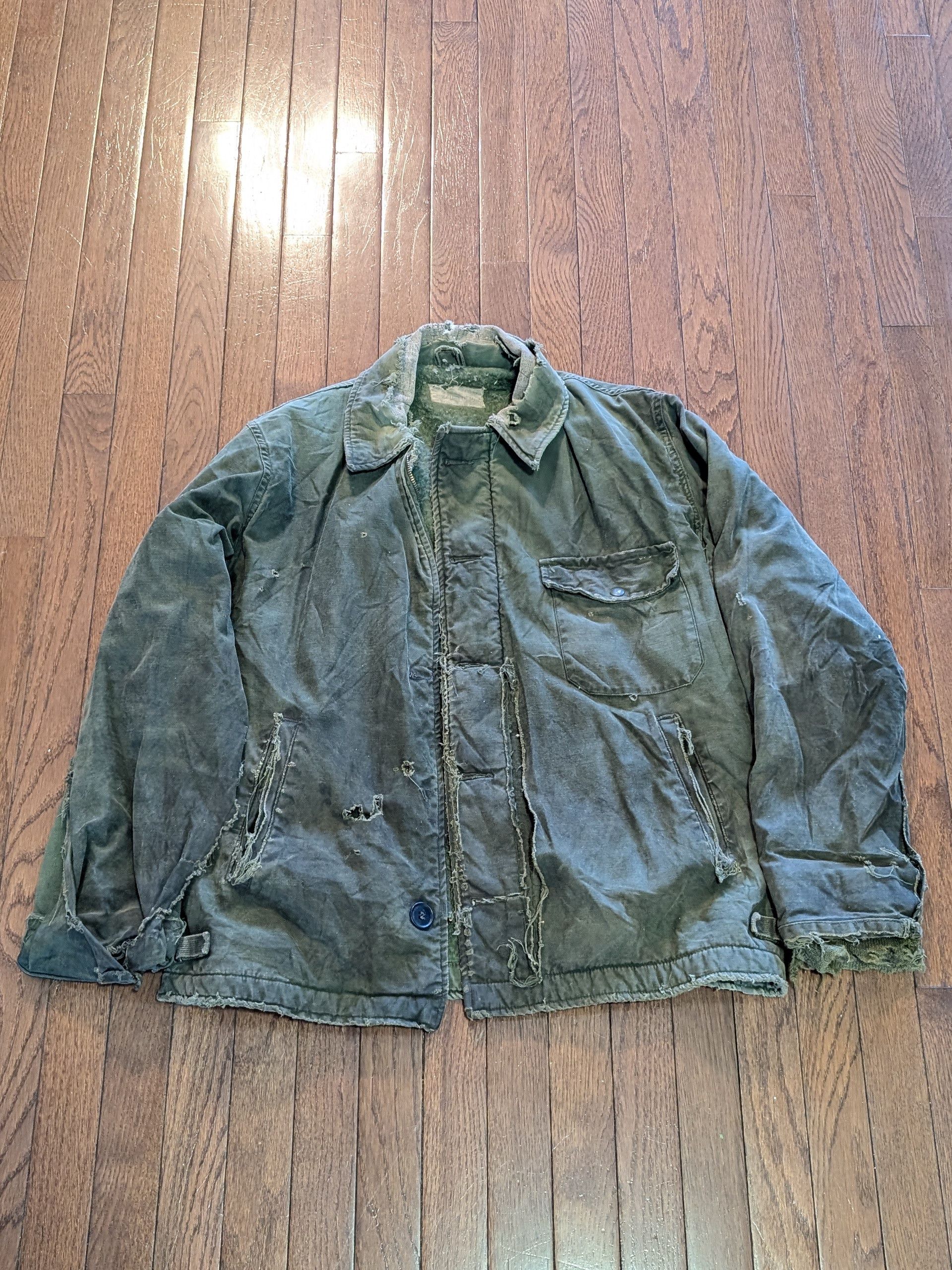 Other 60's US Navy Military A-2 Extremely Distressed Jacket Sz L Size US L / EU 52-54 / 3 - 1 Thumbnail