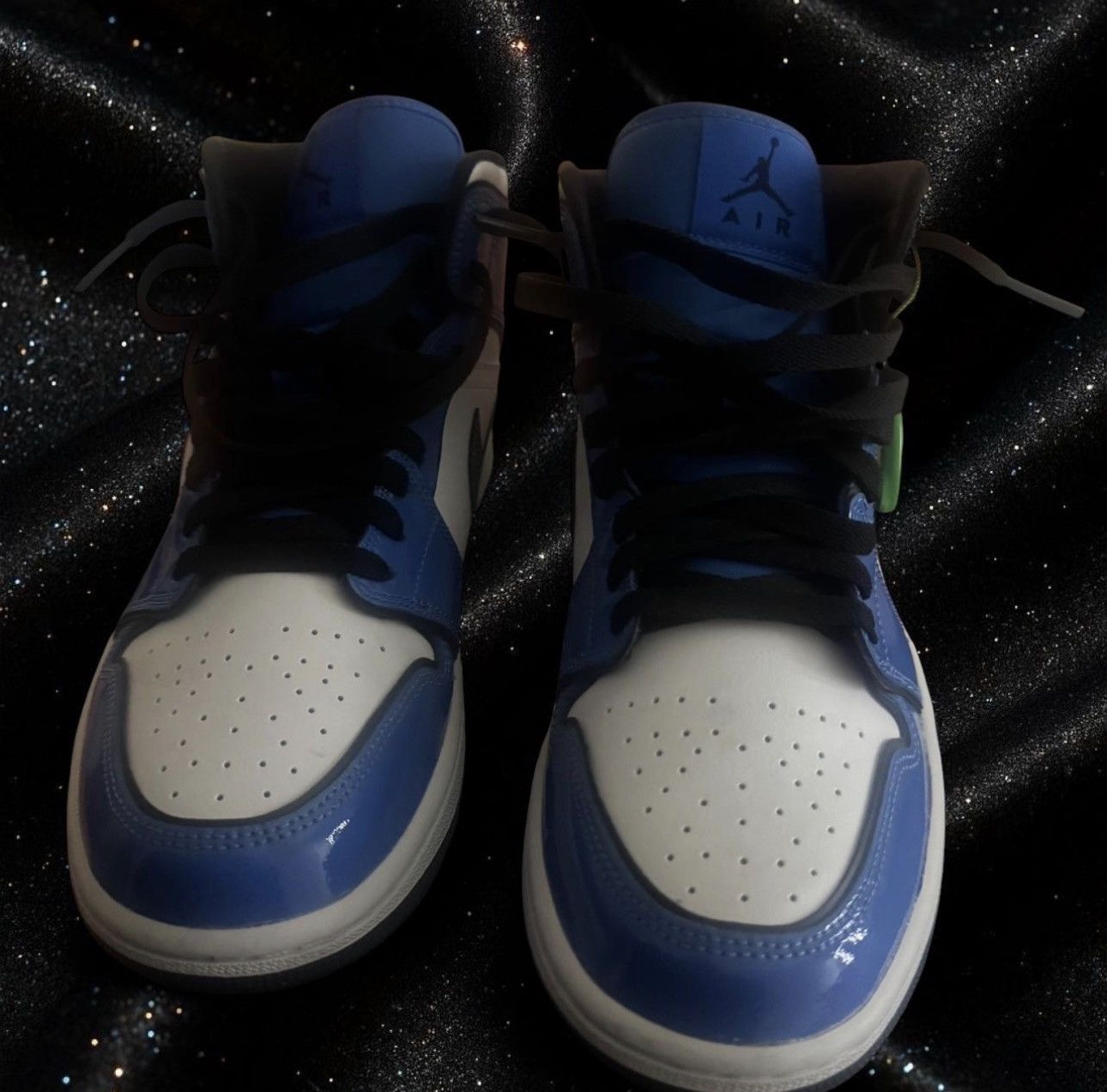 Jordan Brand Air Jordan 1 Mid SE ‘Signal Blue’ Size US 7.5 / EU 40-41 - 1 Thumbnail