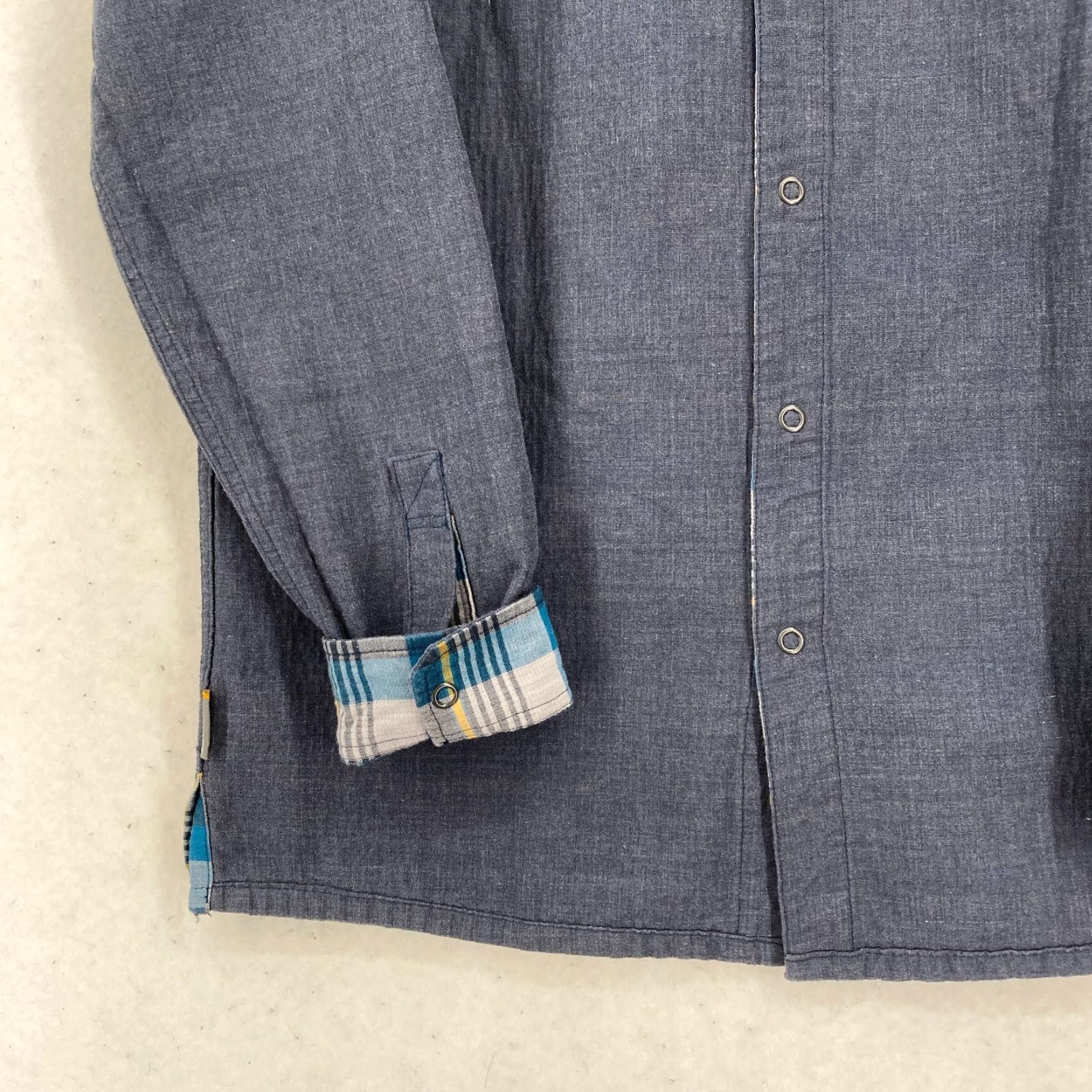 Mountain Hardwear Mountain Hardwear Reversible Flannel Shirt Jacket Mens Medium Blue Plaid Hiking Size US M / EU 48-50 / 2 - 4 Thumbnail