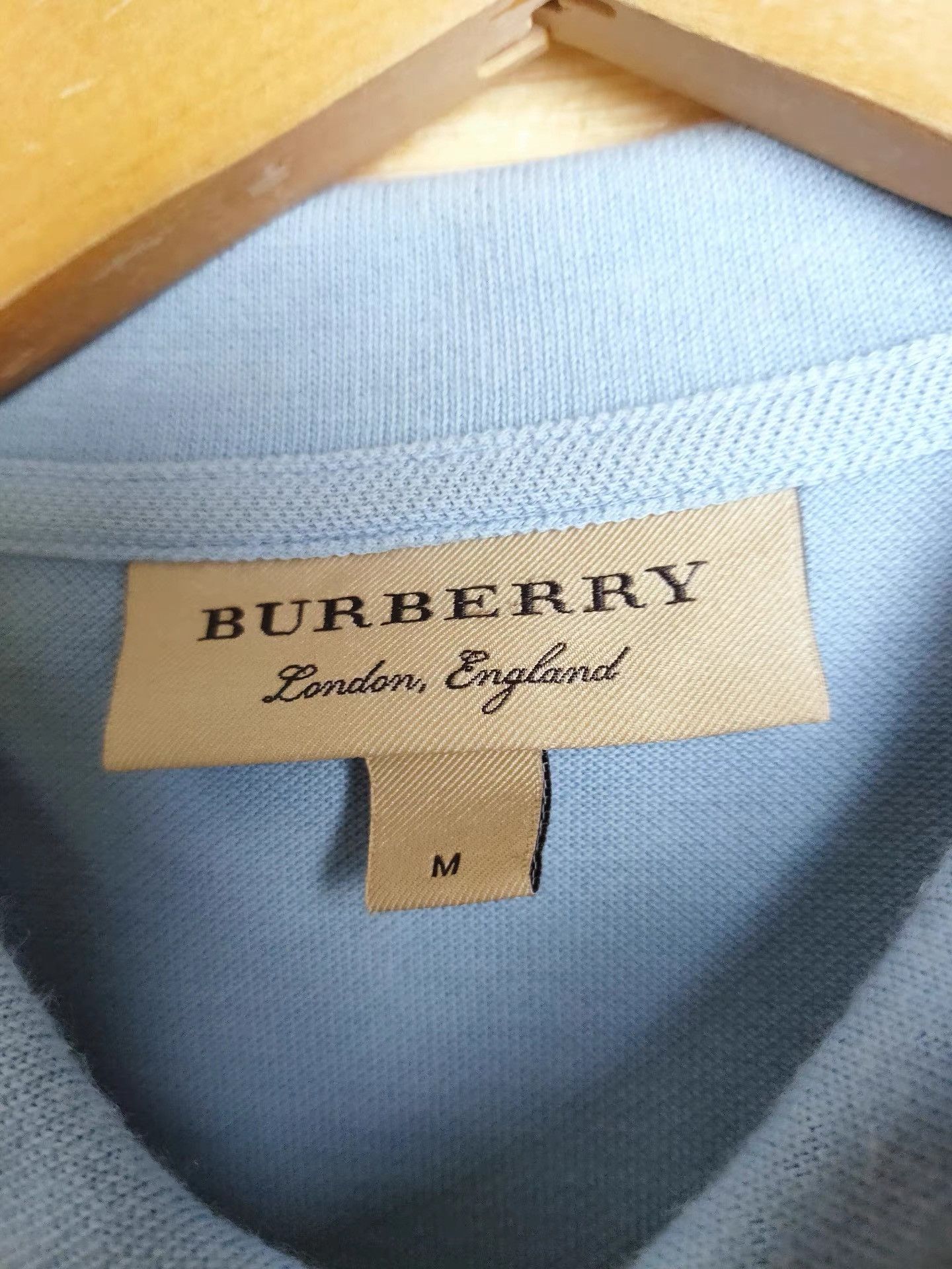 Burberry Burberry Men's Blue Short Sleeve K29 Size US M / EU 48-50 / 2 - 3 Thumbnail