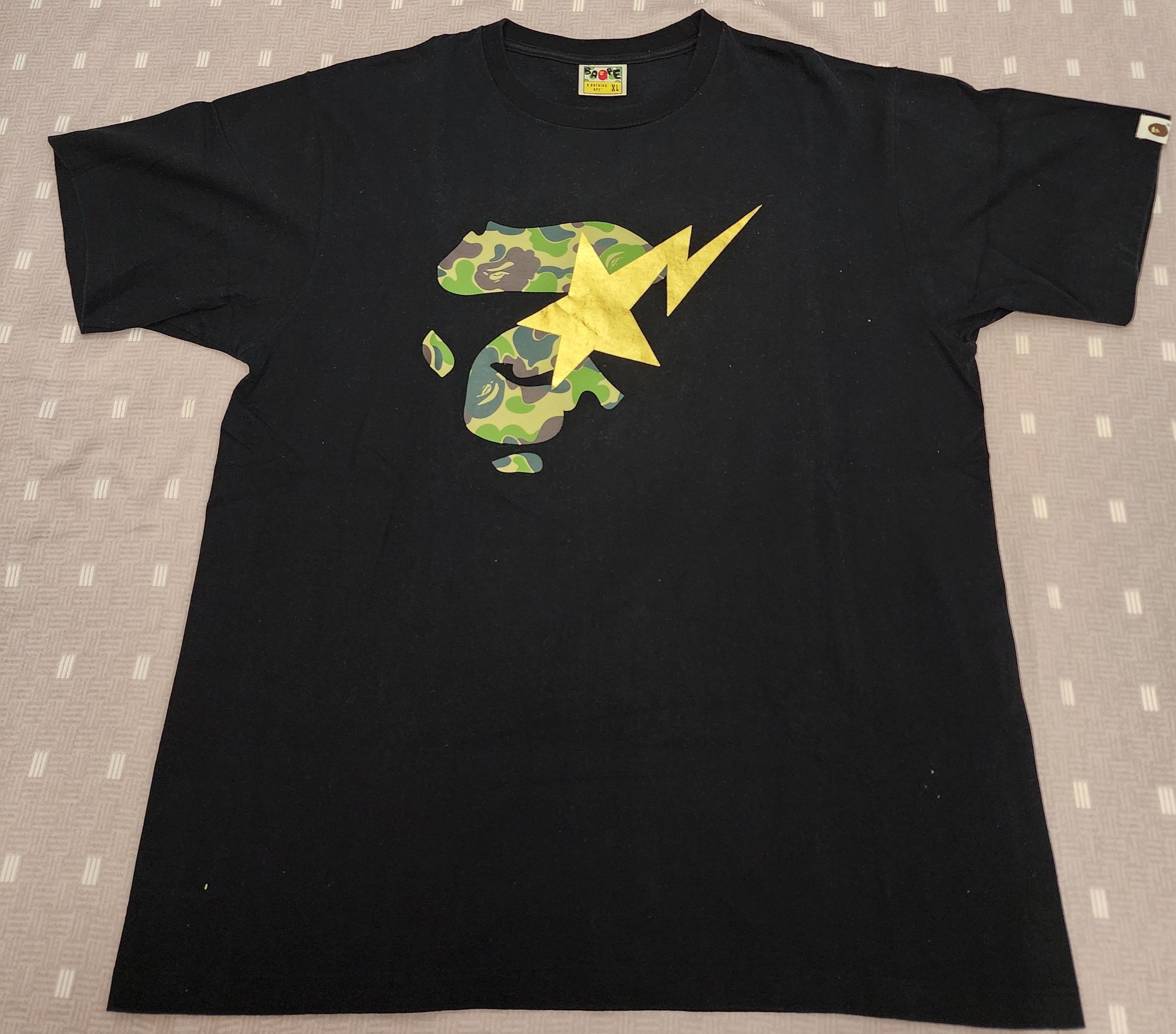 Bape Bape Bapesta Camo Golden Star Tee Size US XL / EU 56 / 4 - 1 Thumbnail