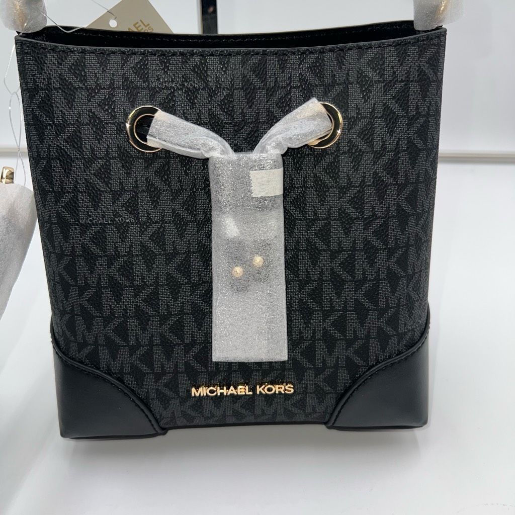 Michael Kors Michael Kors Mercer Small Drawstring Bucket Bag Size ONE SIZE - 5 Thumbnail