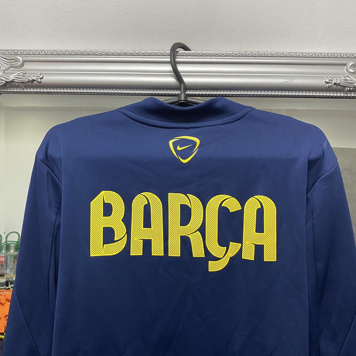 Nike Barcelona Nike long sleeve jersey foodboll Size US M / EU 48-50 / 2 - 15 Thumbnail