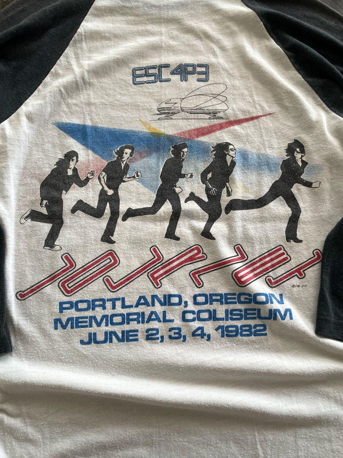 Band Tees Vintage 80s Journey Escape Tour 1982 Raglan Longsleeve Tee Size US M / EU 48-50 / 2 - 10 Thumbnail