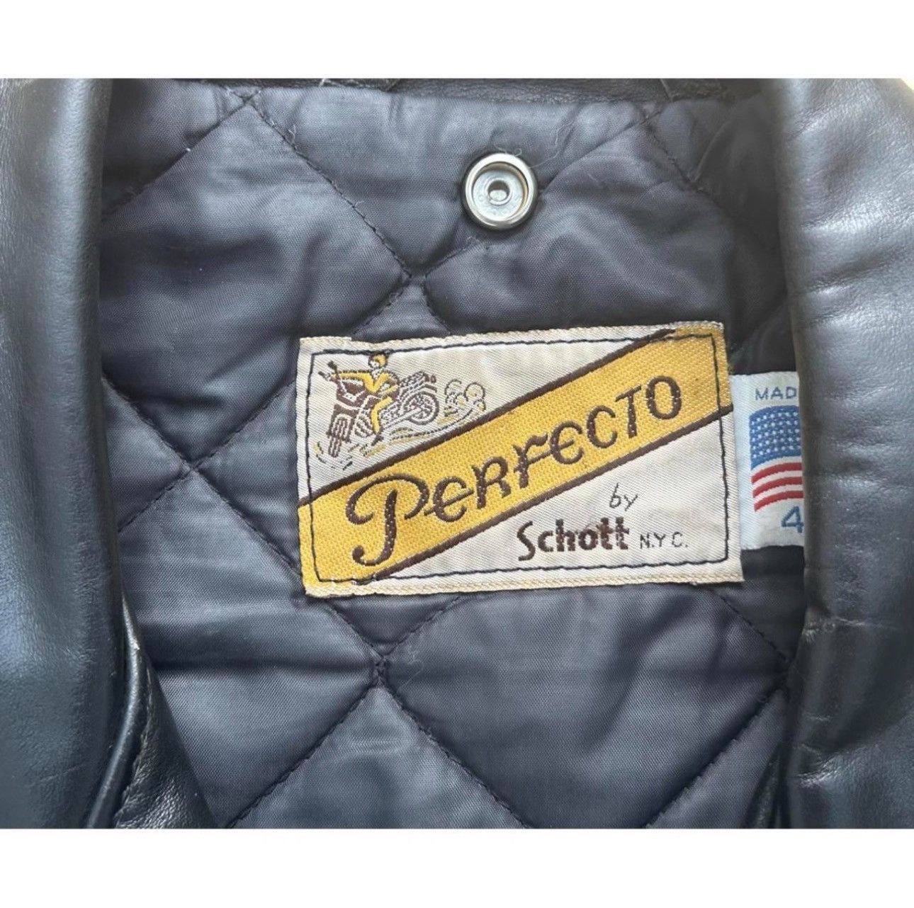 Schott Schott Perfecto Size US L / EU 52-54 / 3 - 2 Thumbnail