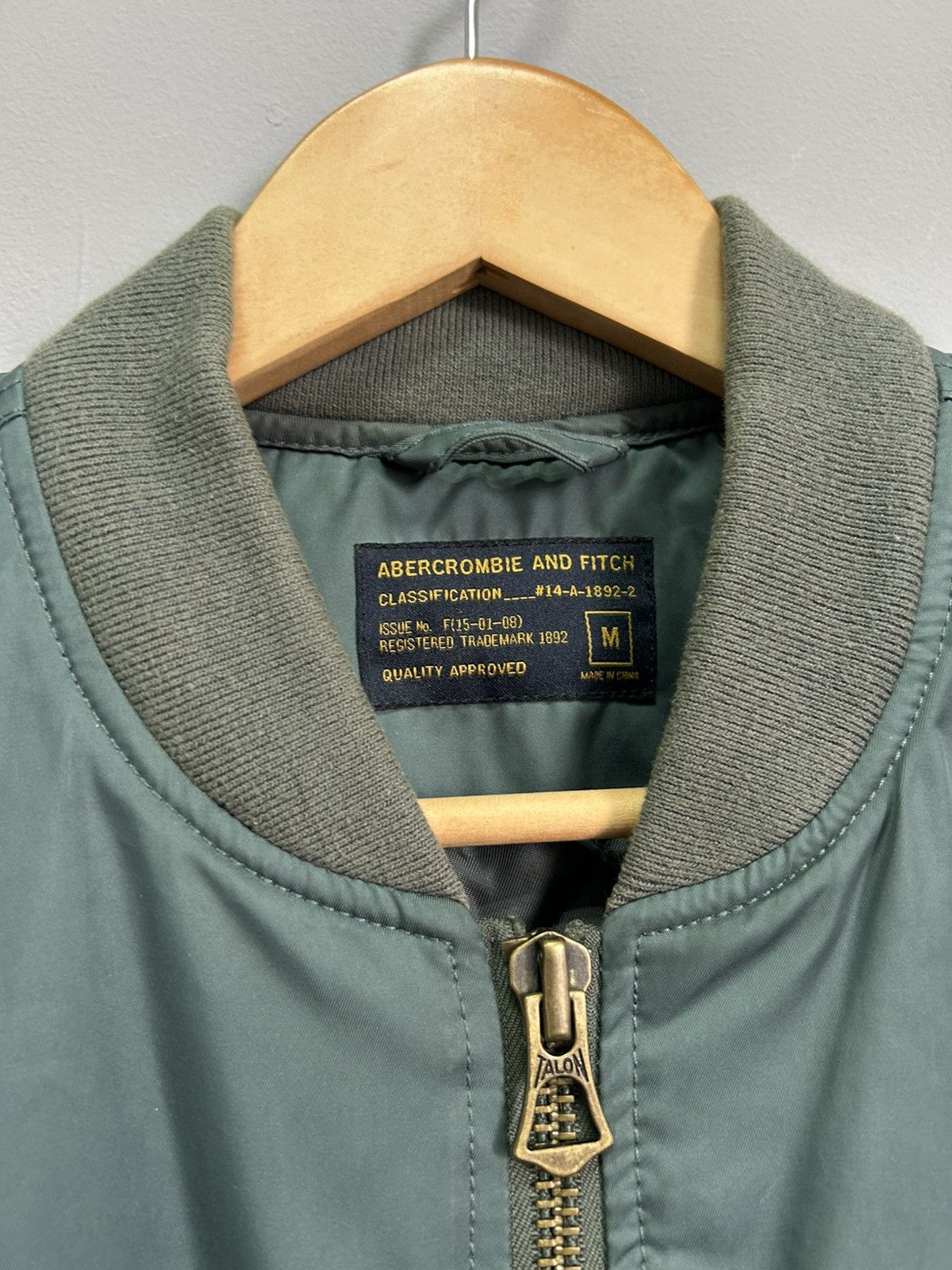 Abercrombie & Fitch Abercrombie And Fitch Vintage Bomber Jacket 3 Men's Size M Size US M / EU 48-50 / 2 - 11 Thumbnail