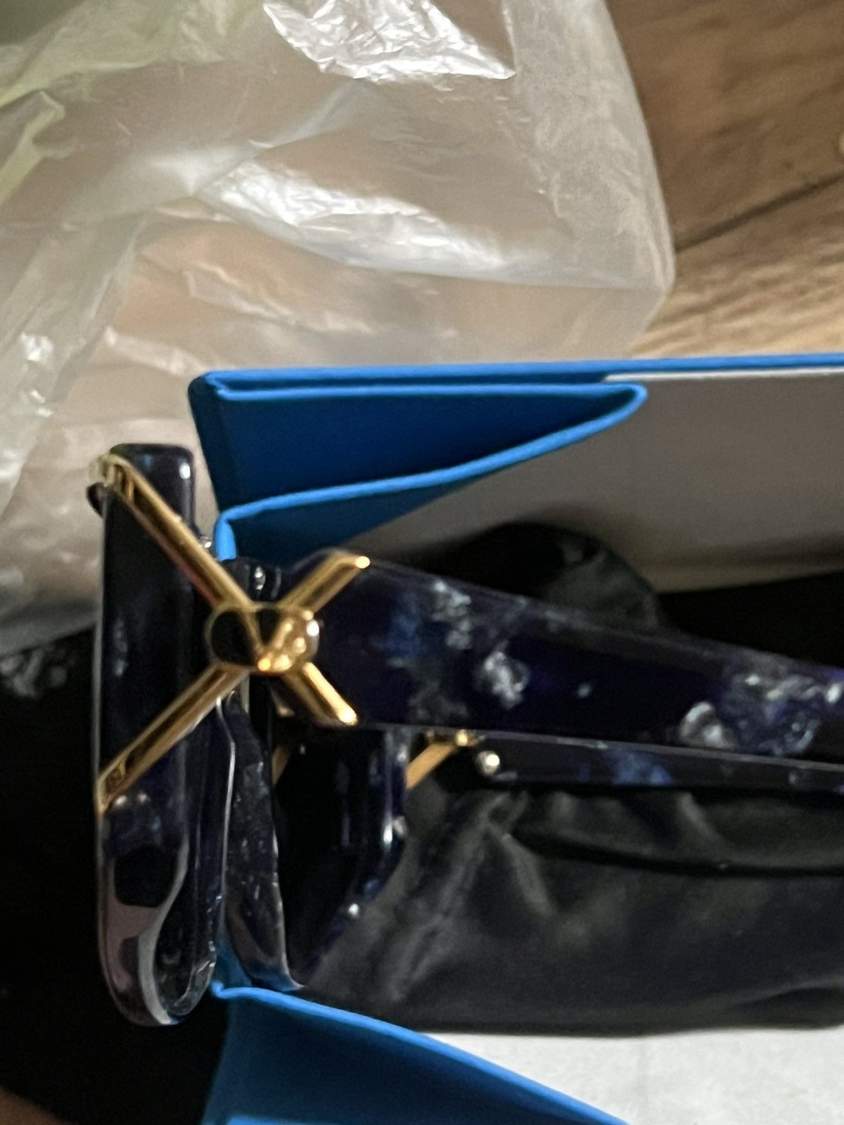 Valentino Valentino Vintage Big Frame Sunglasses Size ONE SIZE - 8 Thumbnail