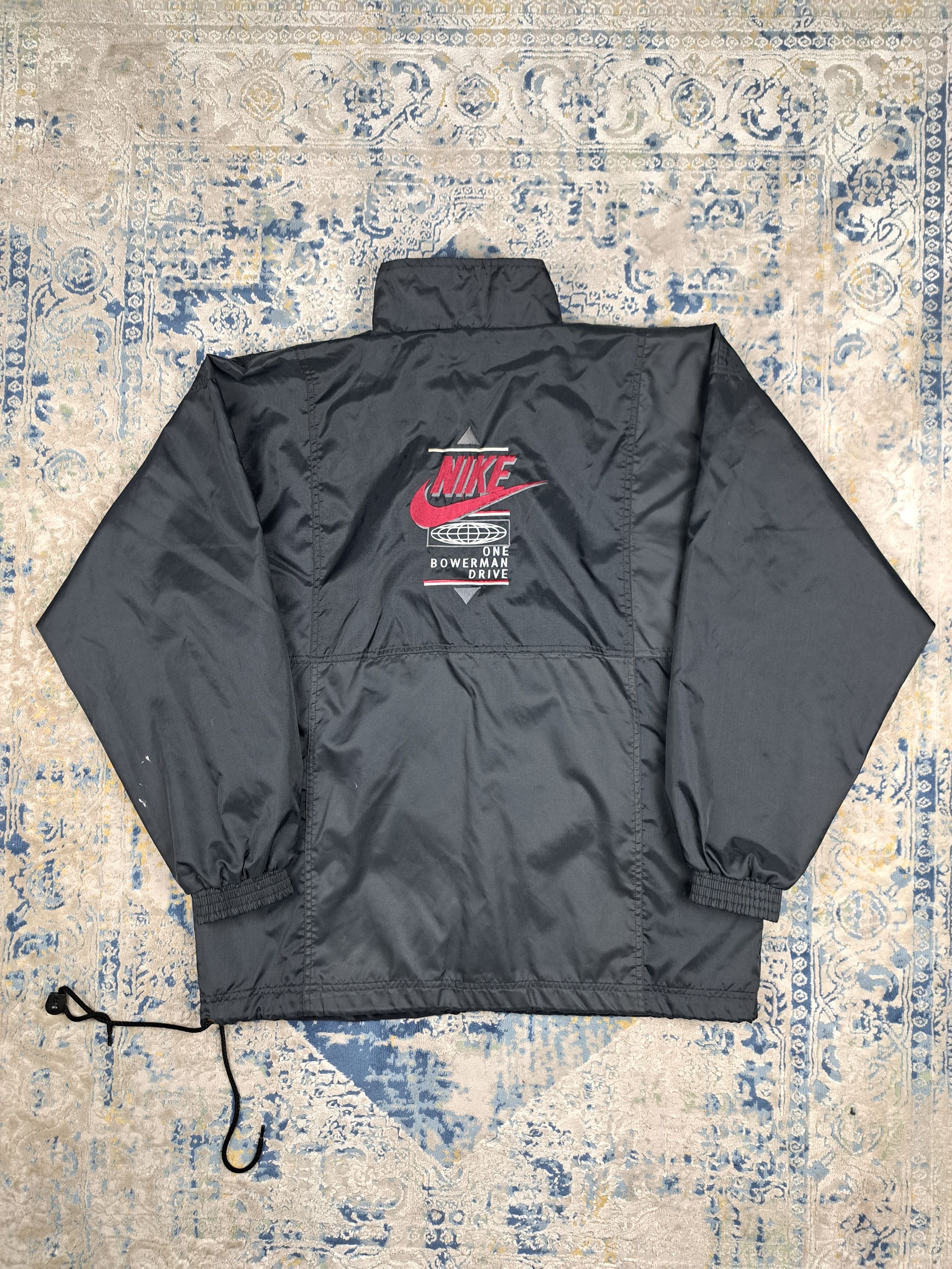Nike Vintage 90s Nike Nylon Coach Jacket Embroidered Details Size US L / EU 52-54 / 3 - 3 Thumbnail