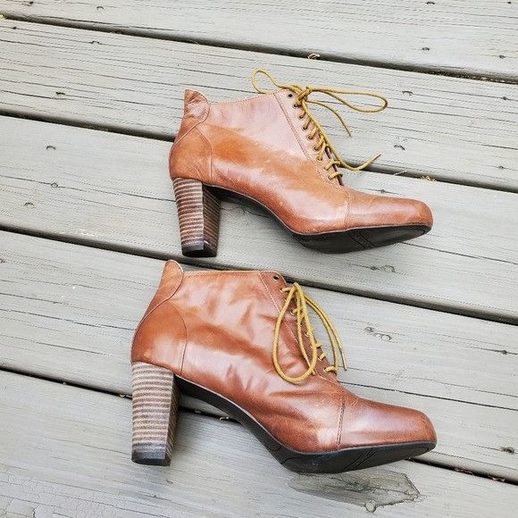 Vintage 90s y2k Brown Leather Lace Up Chunky Heel Victorian