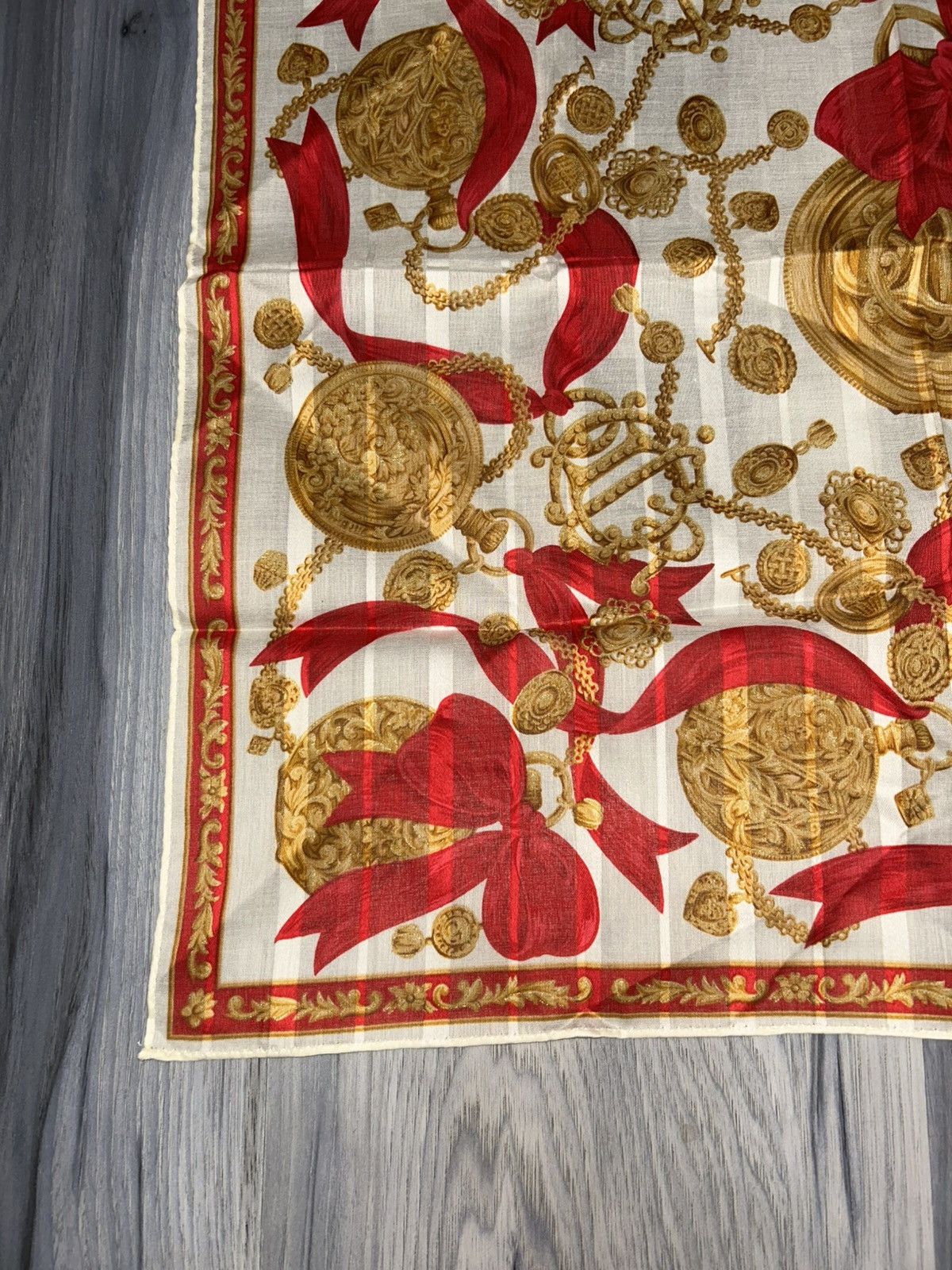 Dior Christian Dior Gold Chain Red Ribbon Cotton Handkerchief Size ONE SIZE - 7 Thumbnail