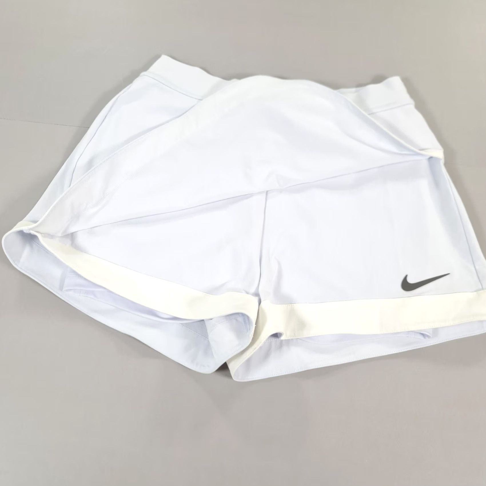 Nike Nike Womens Tennis Skort Medium Lilac Asymetric Court Slam Short FZ6503 085 M Purple Moisture Wicking Machine Washable Activewear Tennis Womens Size 32" / US 10 / IT 46 - 3 Thumbnail