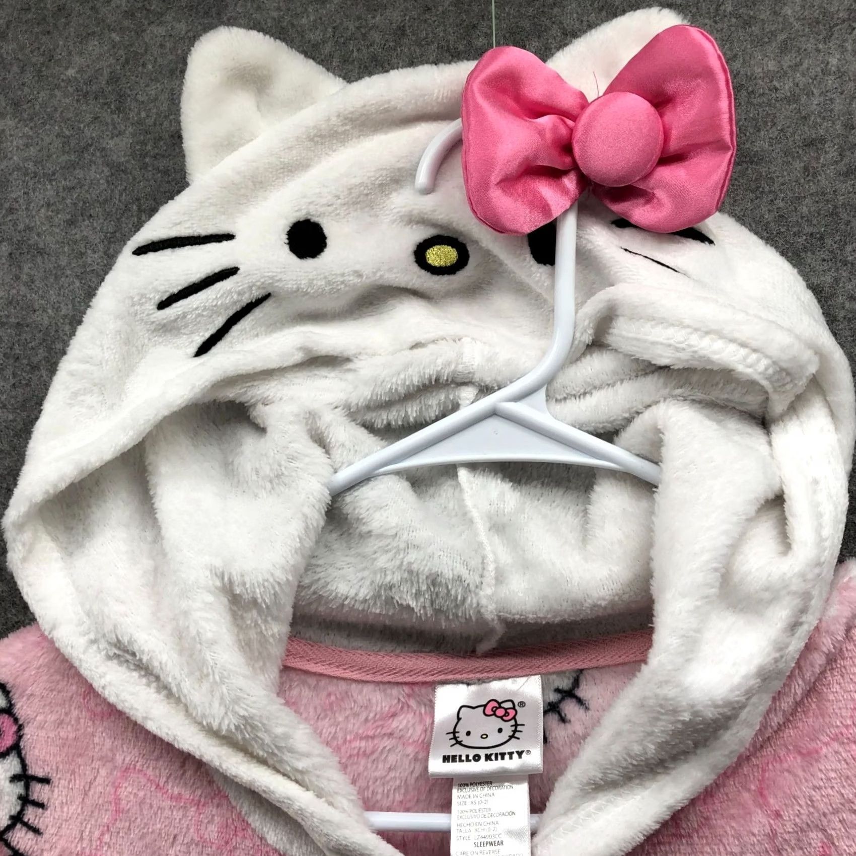 Vintage Hello Kitty Jumpsuit Womens XS Pink Plush Union Suit Pajama Hooded One Piece Size 26" / US 2 / IT 38 - 3 Thumbnail