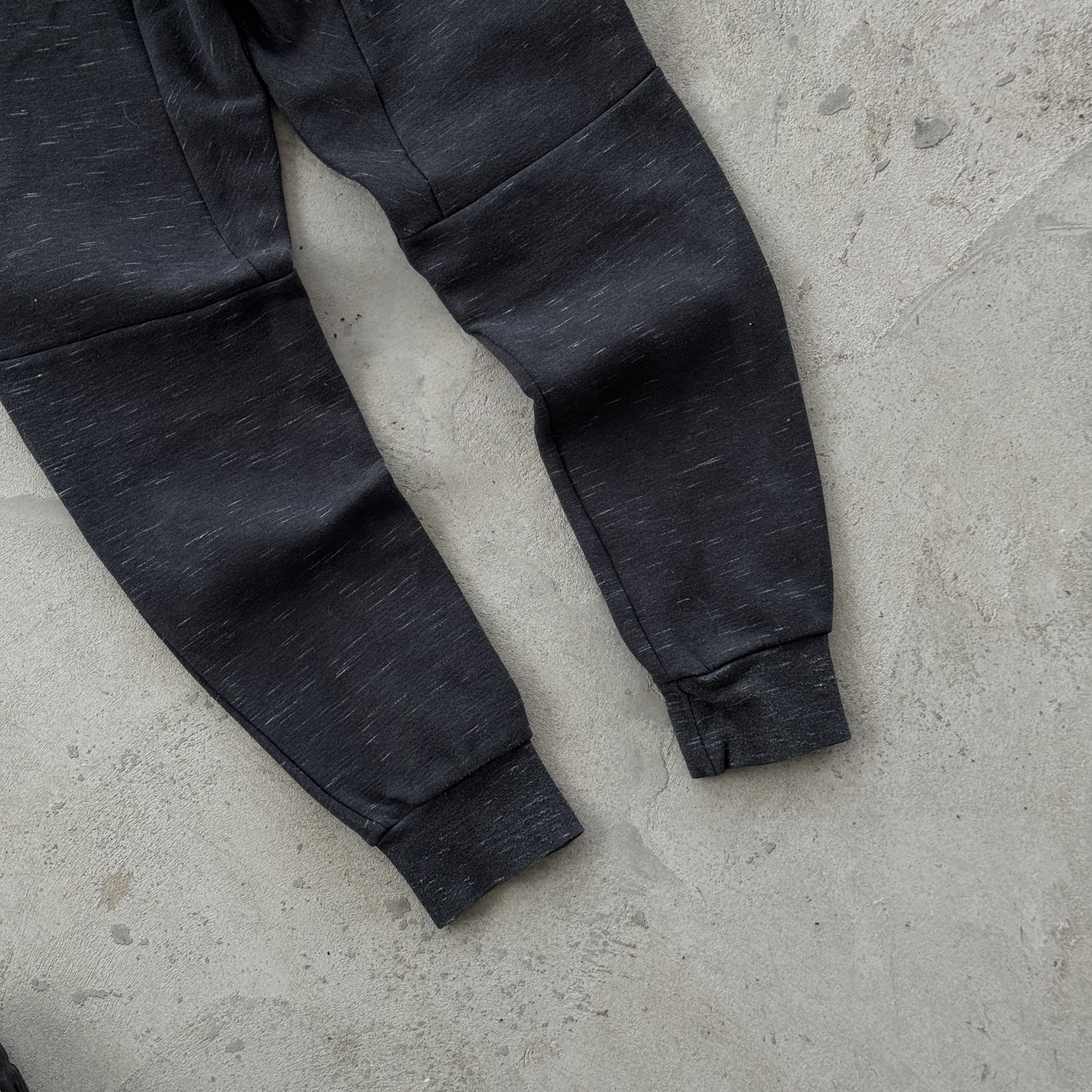 Nike Nike Tech Fleece Joggers Speckled Sweatpants Jogging Size US 32 / EU 48 - 9 Thumbnail