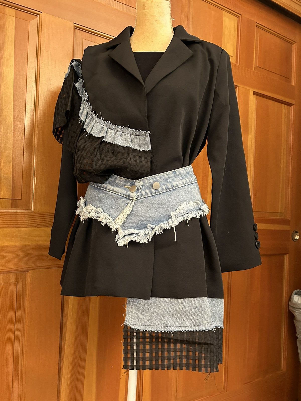 Designer × Other NWT, Lavishly Paris Women’s Designer Denim Patchwork Blazer. Size M / US 6-8 / IT 42-44 - 4 Thumbnail