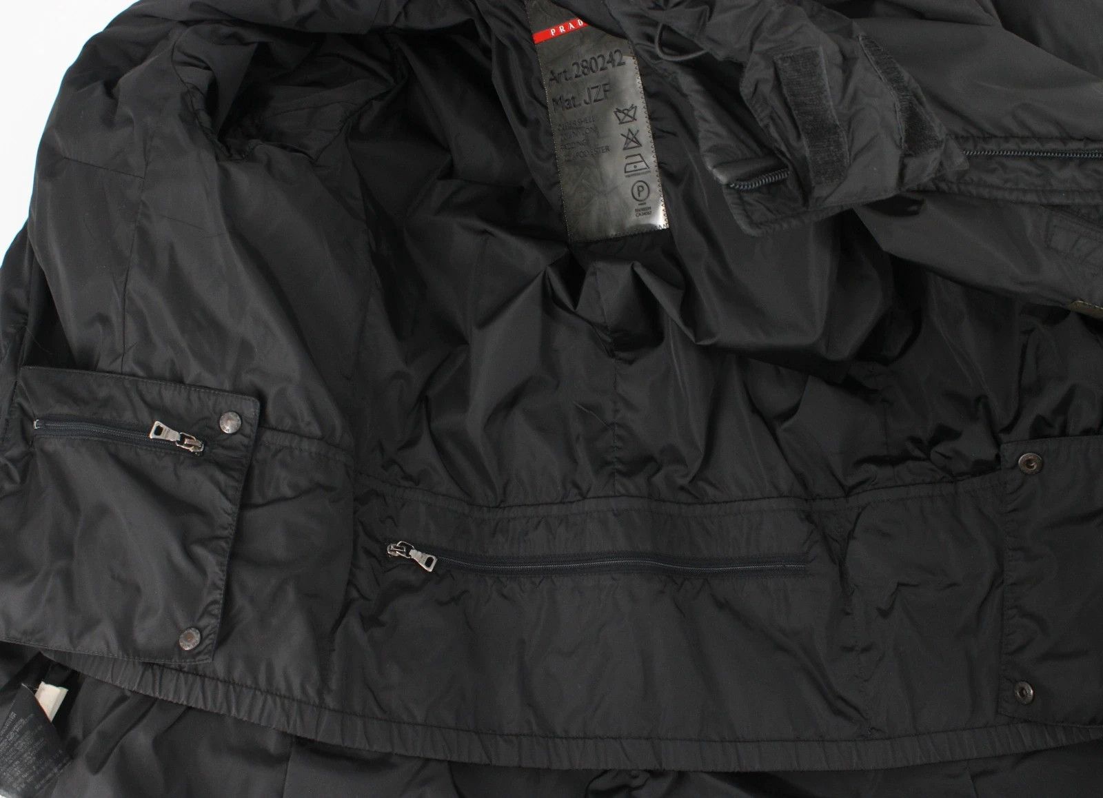 Prada Prada Sport Ski Jacket with Padlock Size L / US 10 / IT 46 - 8 Thumbnail
