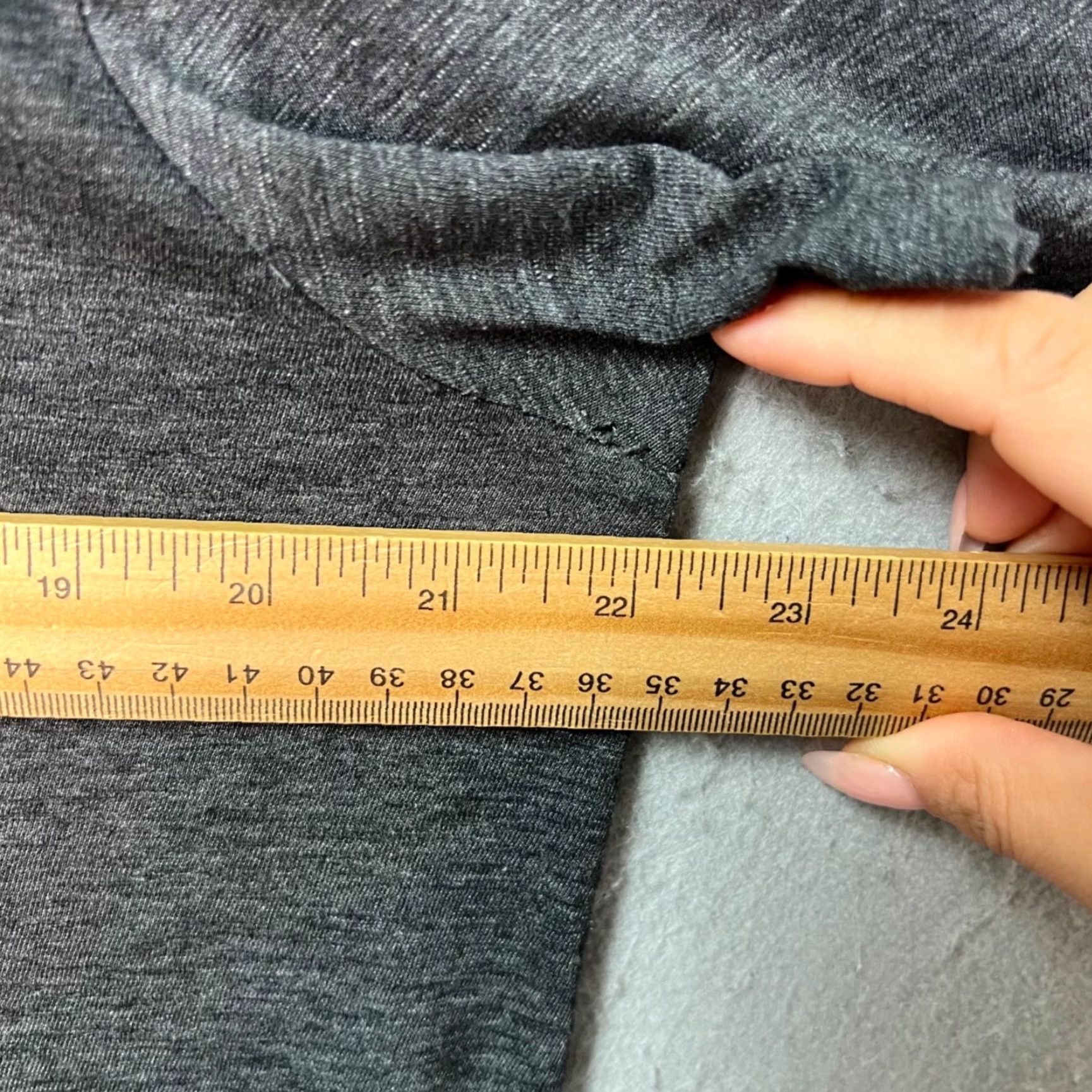 Allsaints AllSaints Mens T-Shirt Shirt Adult Large Charcoal Gray Cotton Short Sleeve Crew Neck Logo 8/10 Vintage No N/A? Size US L / EU 52-54 / 3 - 5 Thumbnail