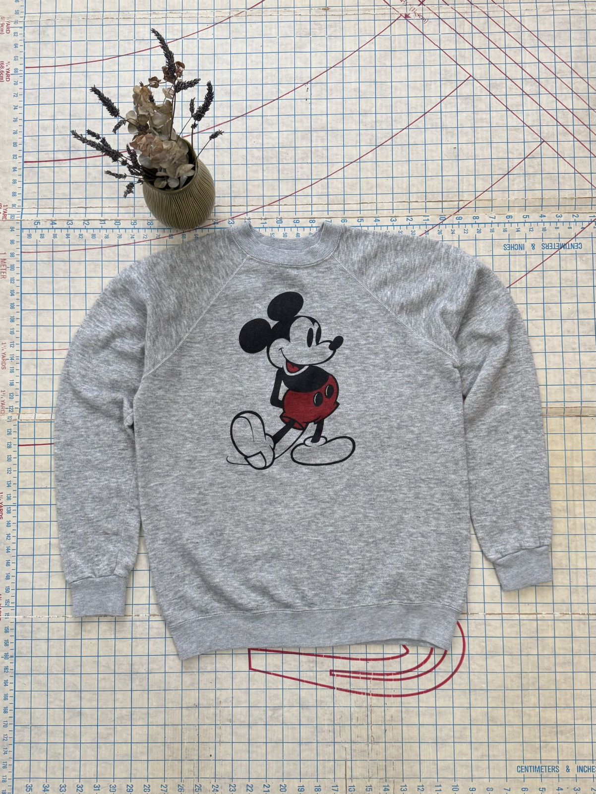 Disney × Mickey Mouse × Vintage Vintage 80’s Mickey Mouse Raglan Sleeve Crewneck Sweater Size US L / EU 52-54 / 3 - 3 Thumbnail