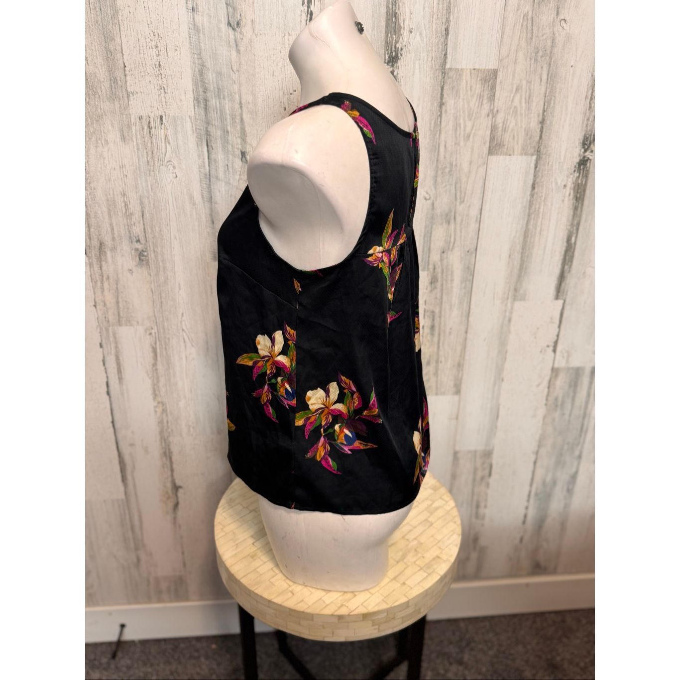 Other a.n.d New York Floral V-Neck Tank Top Women’s Small Black Sl Size S / US 4 / IT 40 - 4 Thumbnail