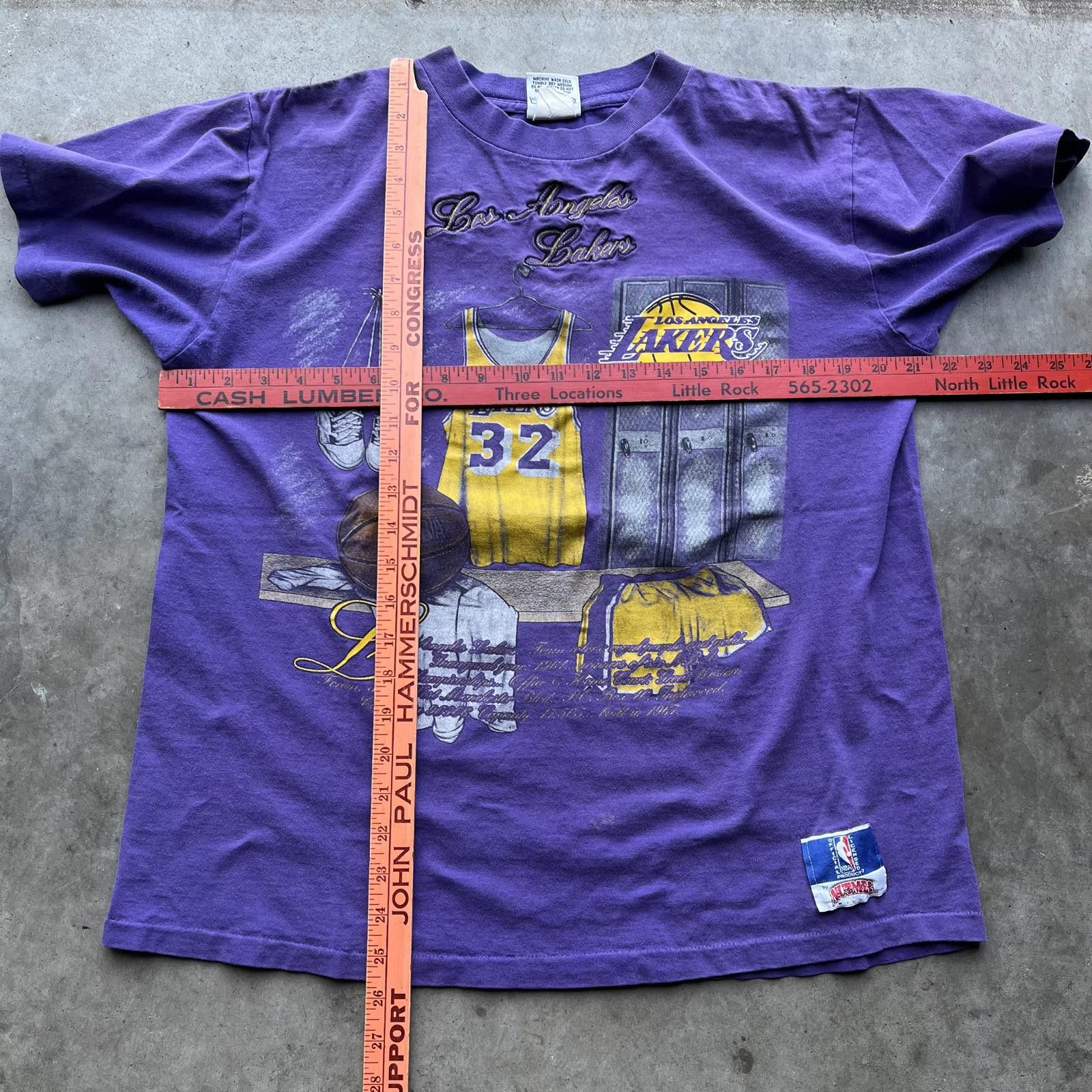 NBA × Vintage Vintage 90s Magic Johnson Los Angeles Lakers NBA Shirt Size US L / EU 52-54 / 3 - 4 Thumbnail