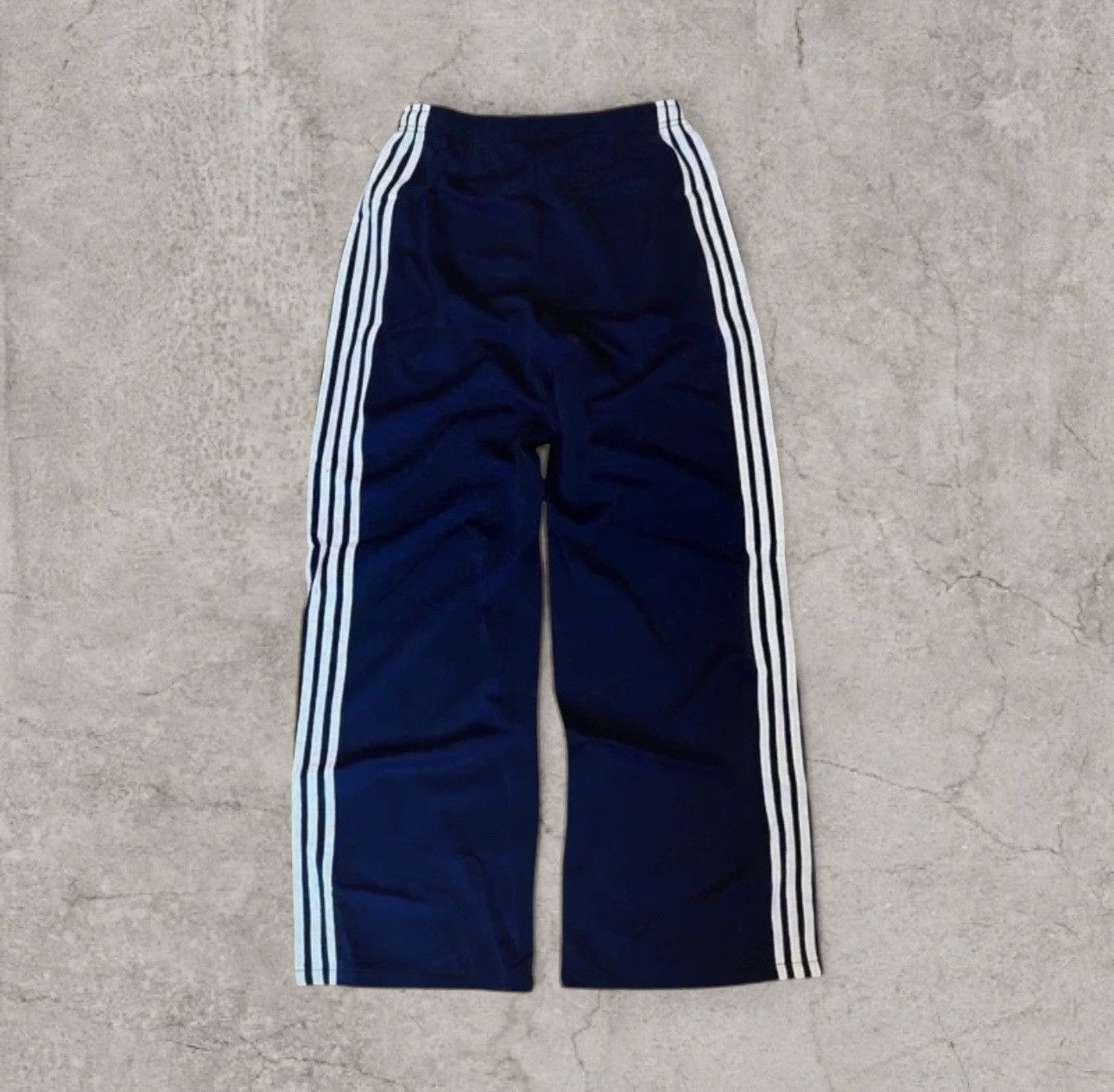 Japanese Brand Relaxed fit trousers in navy with white stripes. Size M Size US 32 / EU 48 - 1 Thumbnail