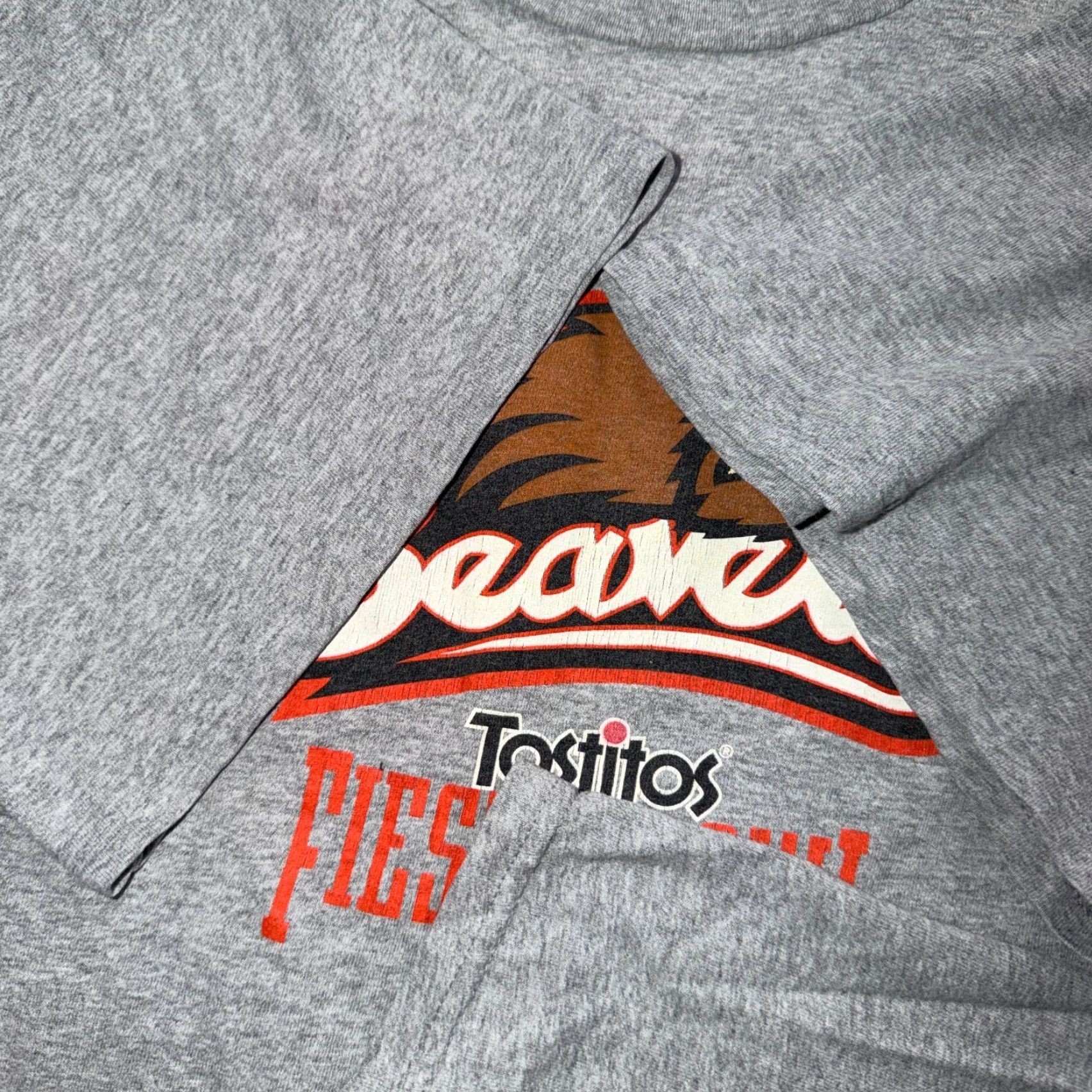 Nike VINTAGE Nike Beavers Oregon Center Swoosh Y2K T Shirt Nike Sports Promo Cool Graphic Tee Size US L / EU 52-54 / 3 - 4 Thumbnail
