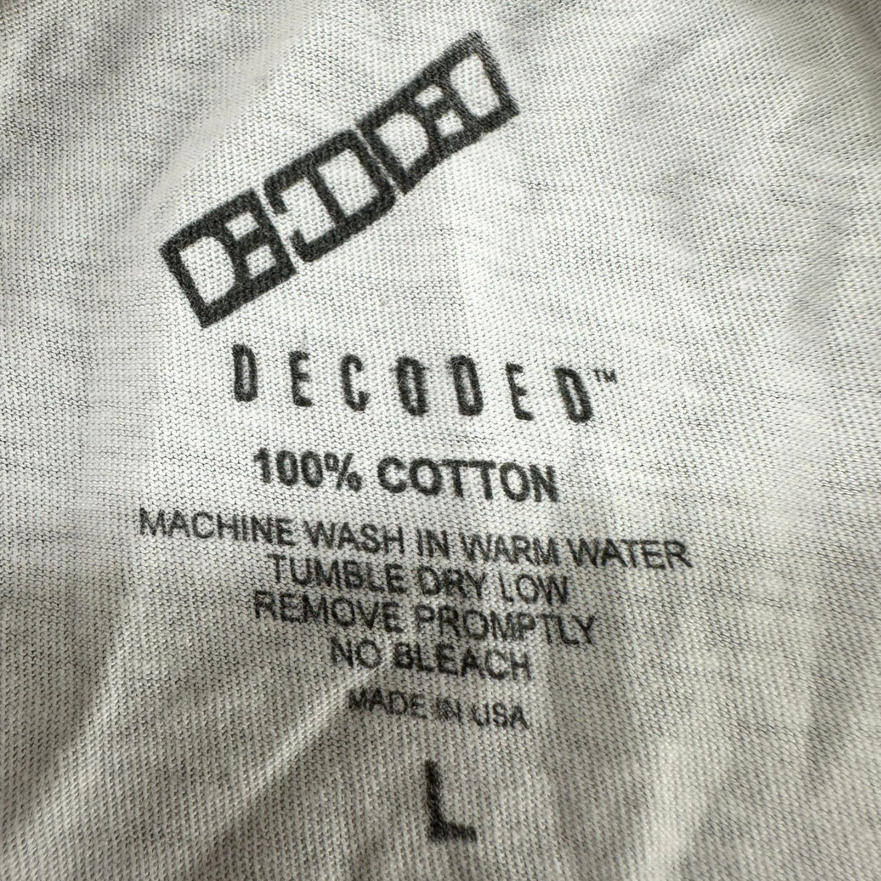 Vintage VINTAGE Decoded Shirt Mens L White Cotton USA Made Y2K Skull Tribal Short Sleeve Crew Neck T-Shirt Size US L / EU 52-54 / 3 - 6 Thumbnail