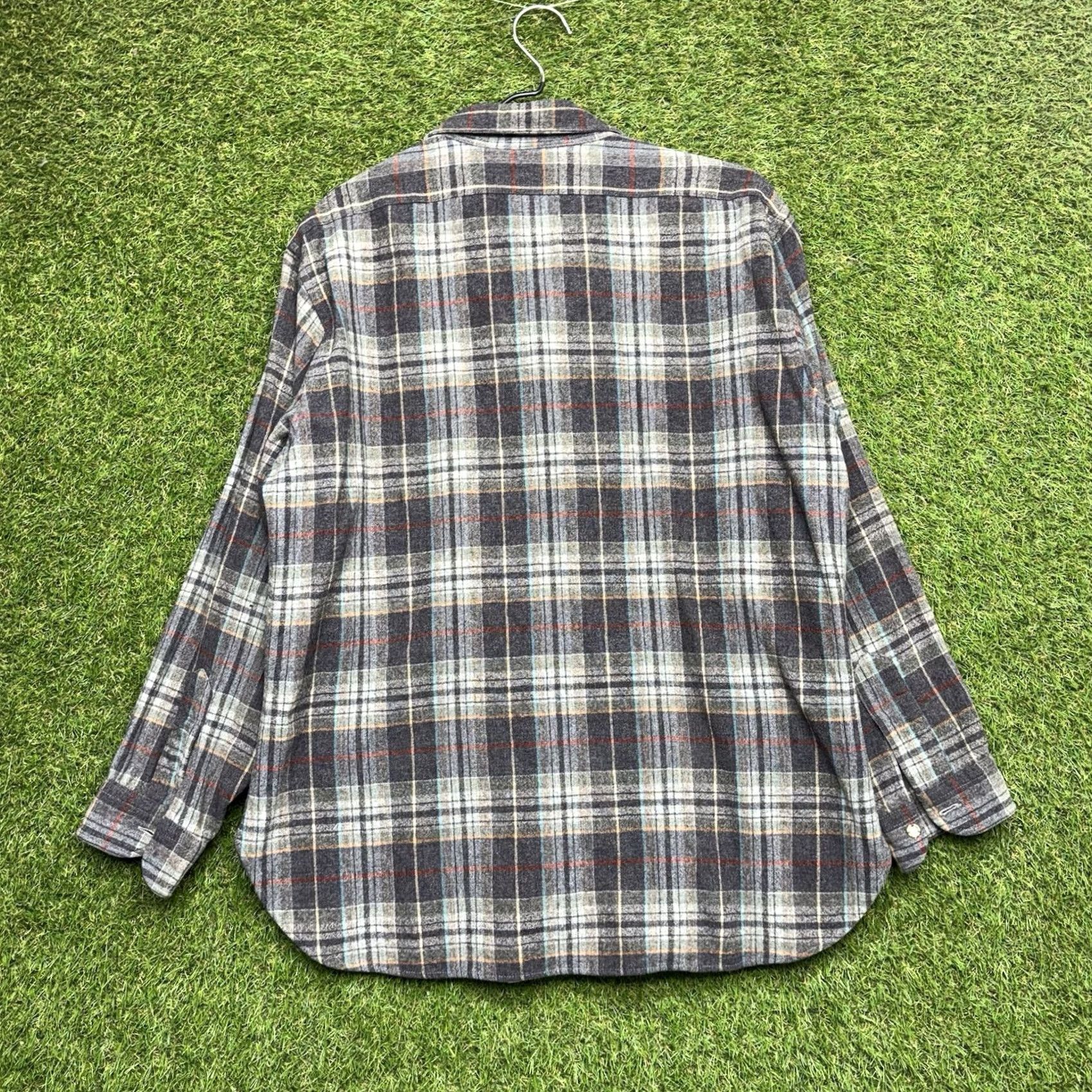 Pendleton Pendleton Wool Flannel Shirt Mens XL Button-Up USA Made Vintage 70s Plaid Brown Wool Casual Workwear 60s 70s 80s 90s Western Size US XL / EU 56 / 4 - 2 Thumbnail