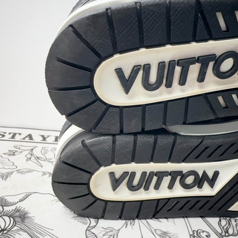 Louis Vuitton Louis Vuitton Trainer Panda Low Top Sneakers 0079 Size US 9.5 / IT 39.5 - 4 Thumbnail
