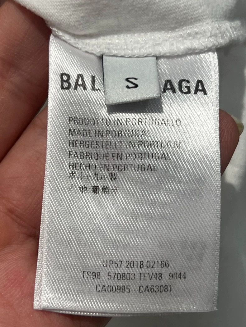 Balenciaga Balenciaga Pure white short sleeve with lock button short s Size US S / EU 44-46 / 1 - 7 Thumbnail